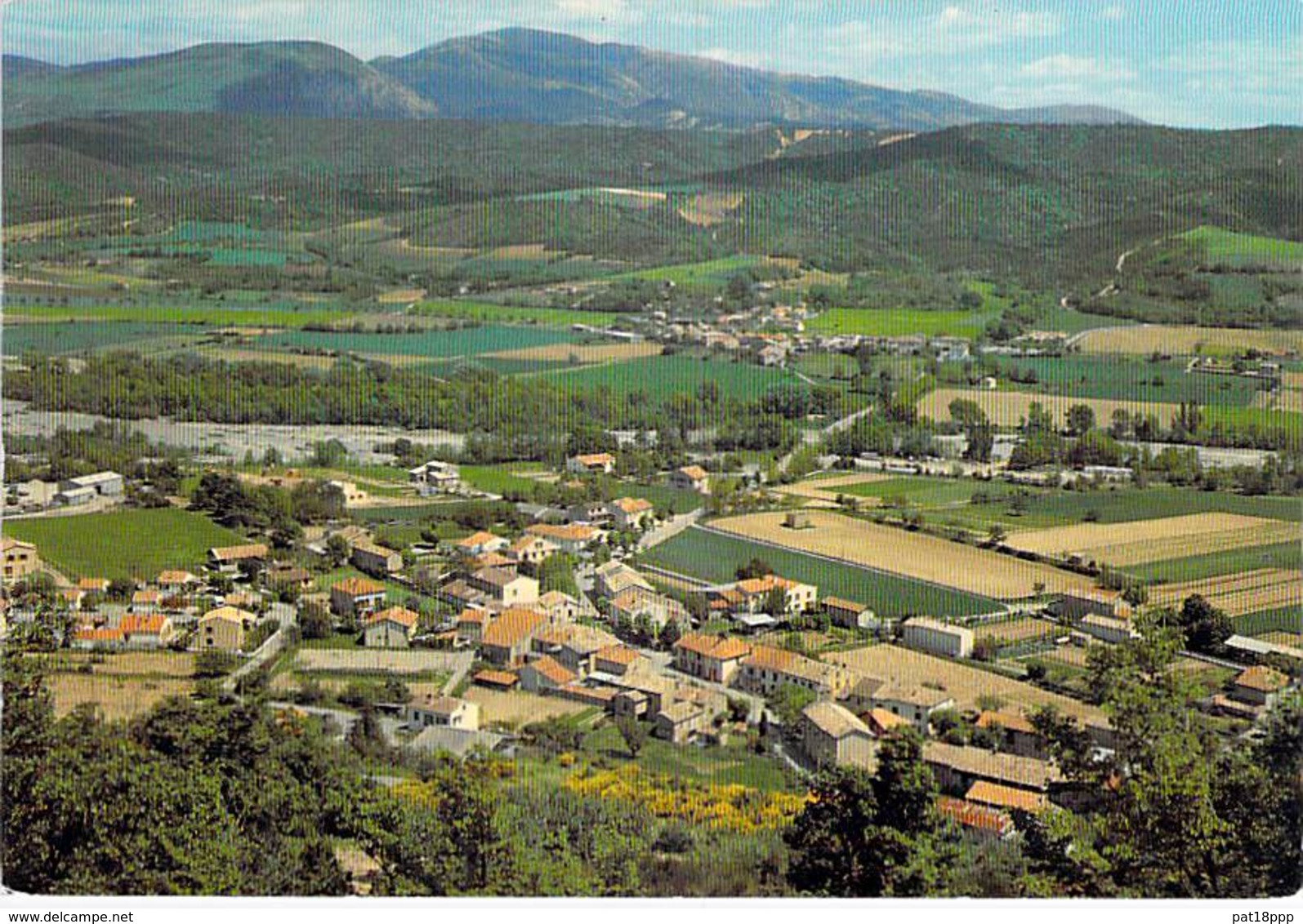 04 - BRAS D'ASSE : Vue Générale - Au Fond La Begude - CPSM Village (580 Habitants) CPM GF - Alpes De Haute Provence - Sonstige & Ohne Zuordnung