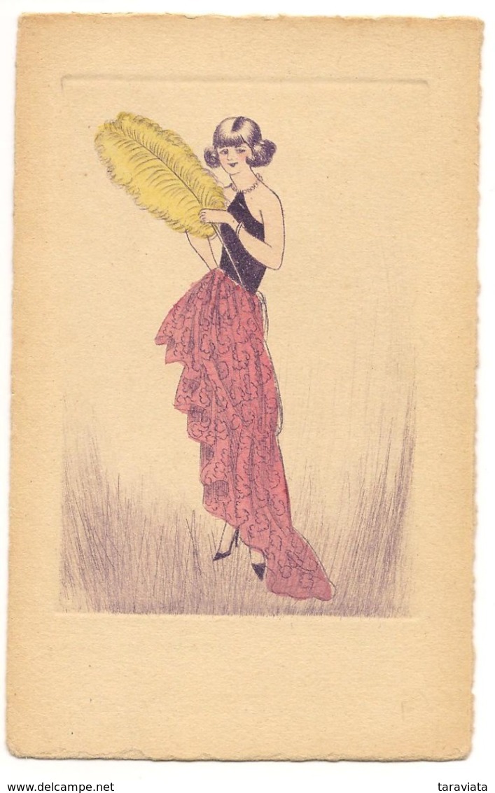 Illustrateur FEMME ÉLÉGANTE A L’ÉVENTAIL EN PLUMES Gravure - 1900-1949