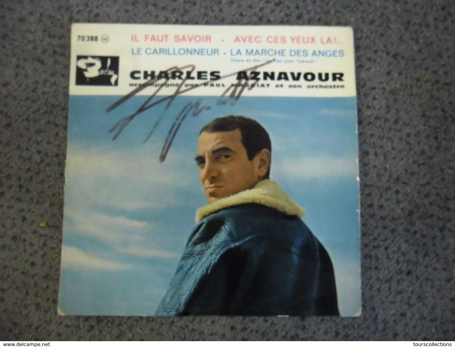 Vinyle 45 Tours 4 Titres AUTOGRAPHE CHARLES AZNAVOUR Il Faut Savoir Barclay 70388 M - Collector's Editions