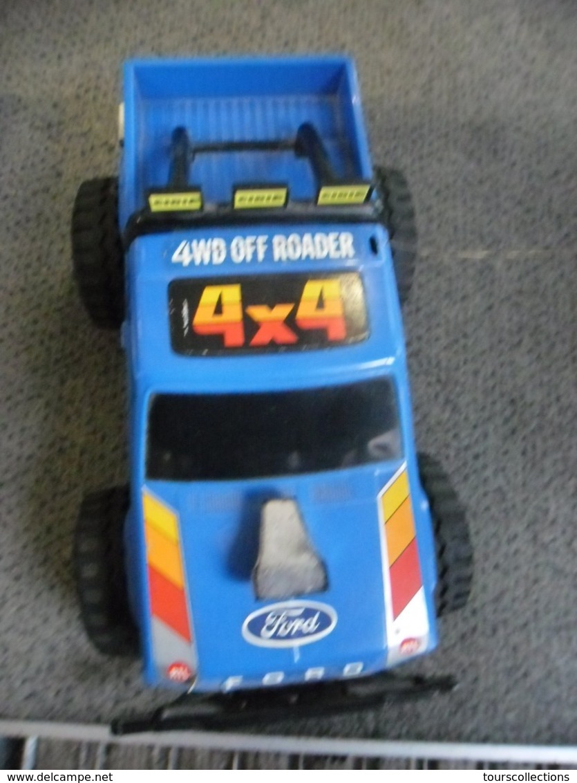 MODELE  NIKKO R/C Systems FORD RANGER 4 x 4  avec Télécommande