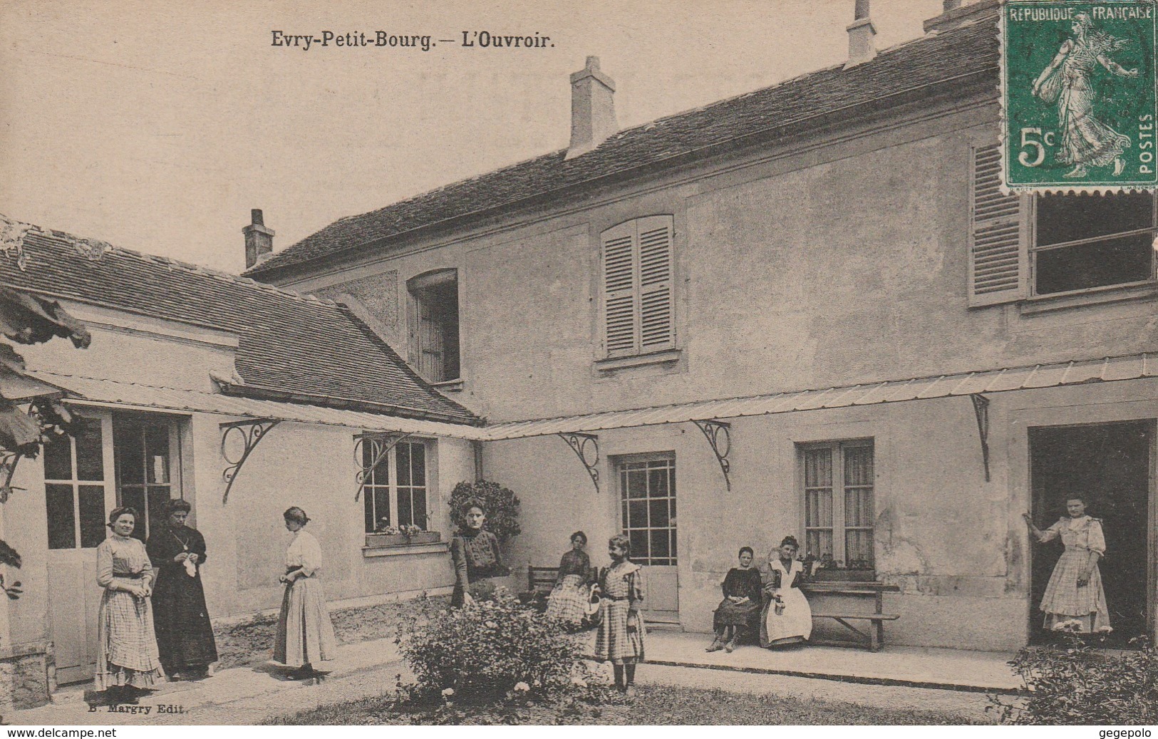Evry-Petit-Bourg  - L'Ouvroir - Evry