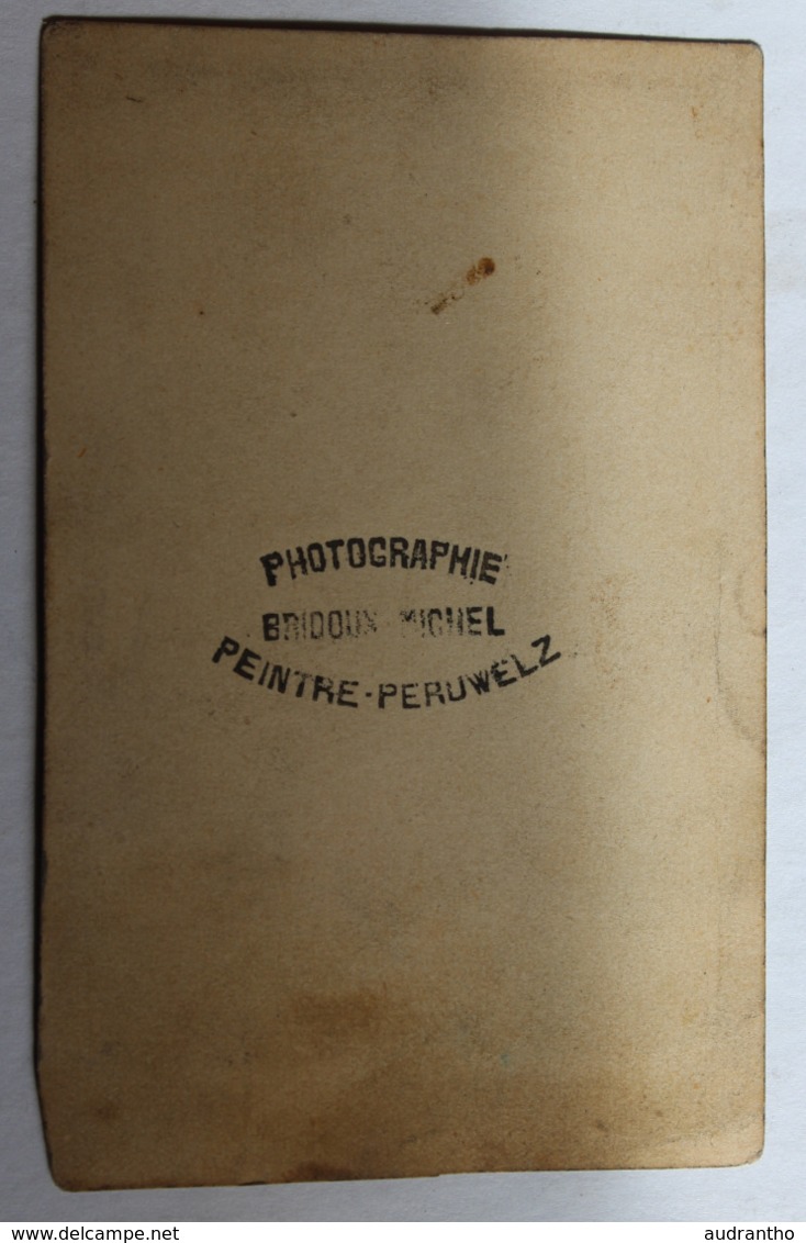 CDV Photo Portrait De Femme 19ème Siècle Photographe Bridoux Michel Peintre à Peruwelz Belgique - Personnes Anonymes