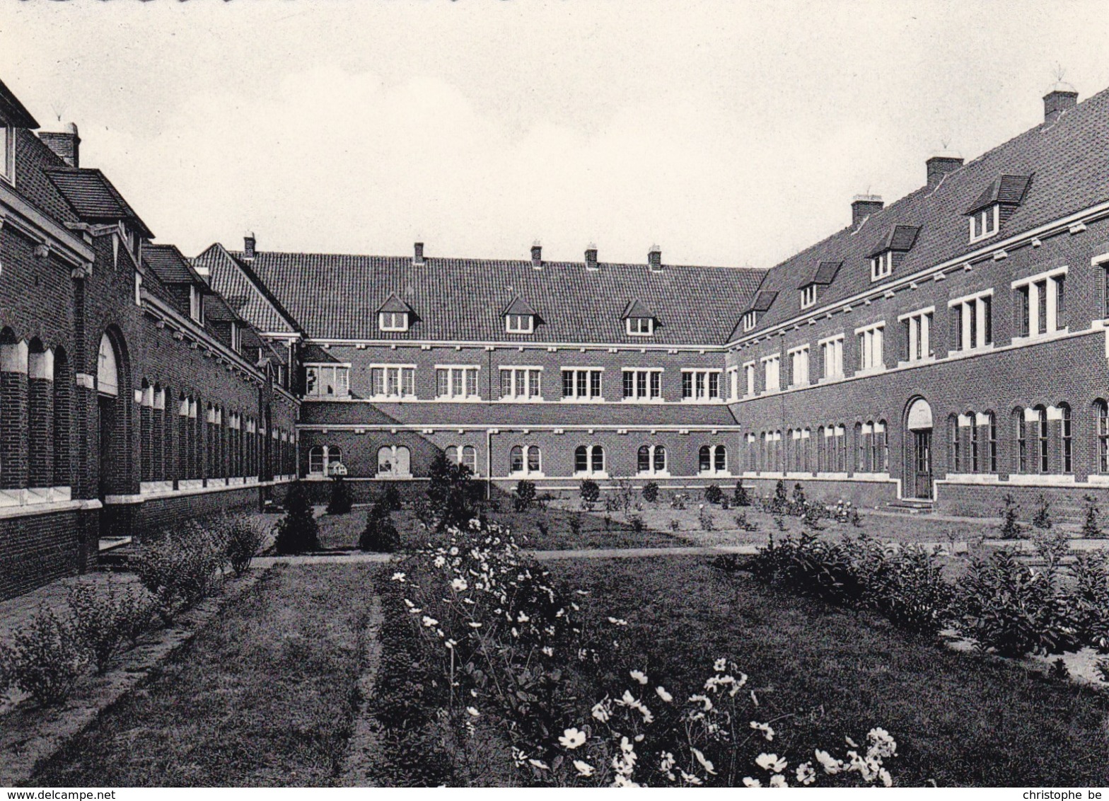 Brecht Trappistinnenabdij O.L.Vrouw Van Nazareth, Binnenhof (pk61769) - Brecht