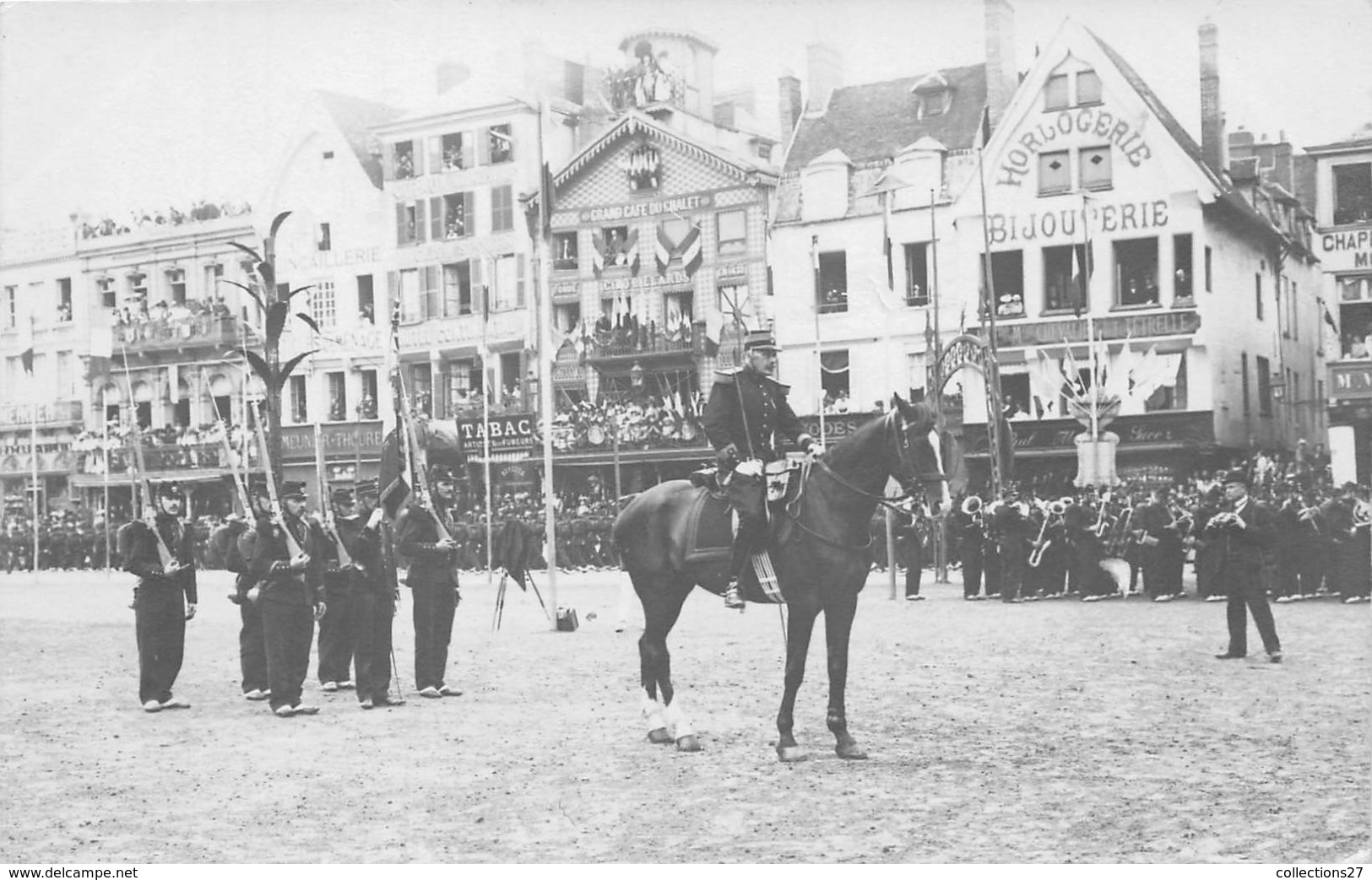 60-BEAUVAIS- LOT DE 33 CARTES-PHOTOS- FÊTE - CEREMONIE