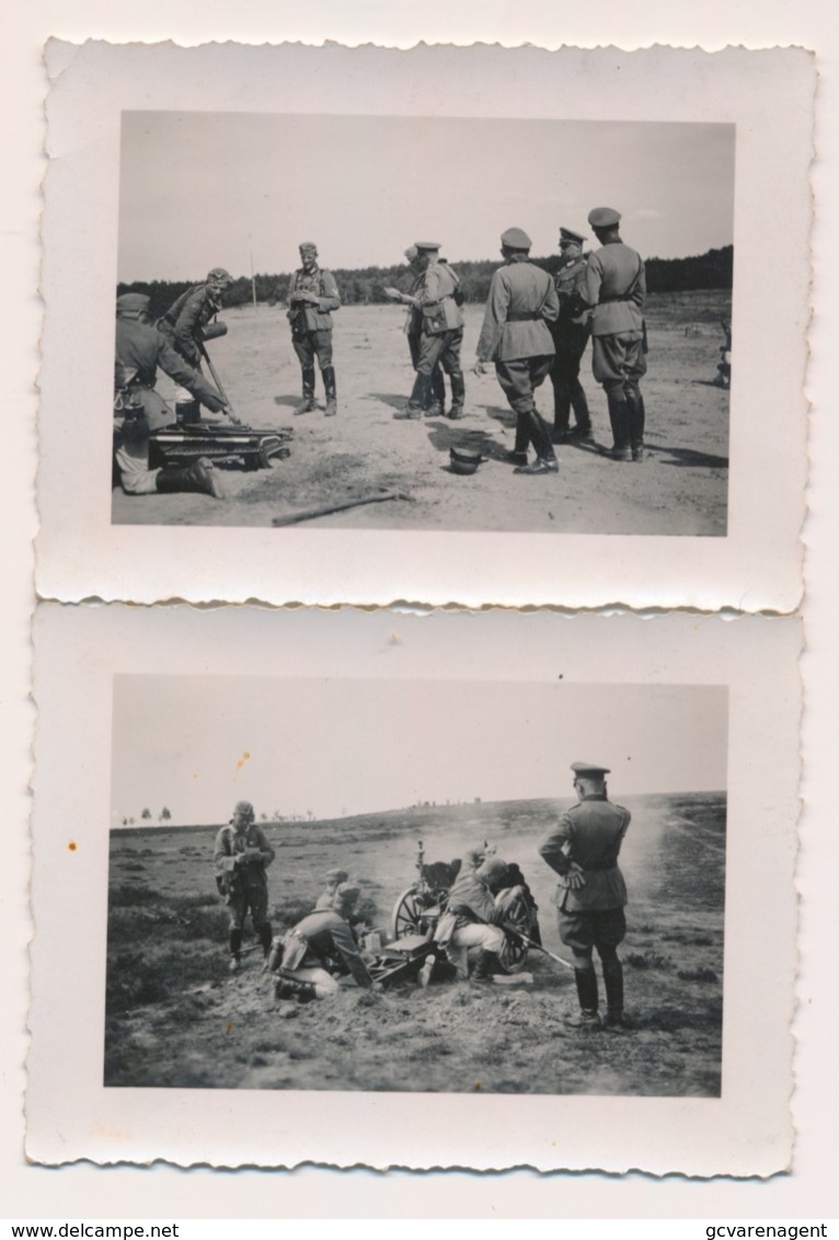 2 FOTO'S    VAN DUITSERS MET GESCHUT  7.5 X 6 CM - War 1939-45