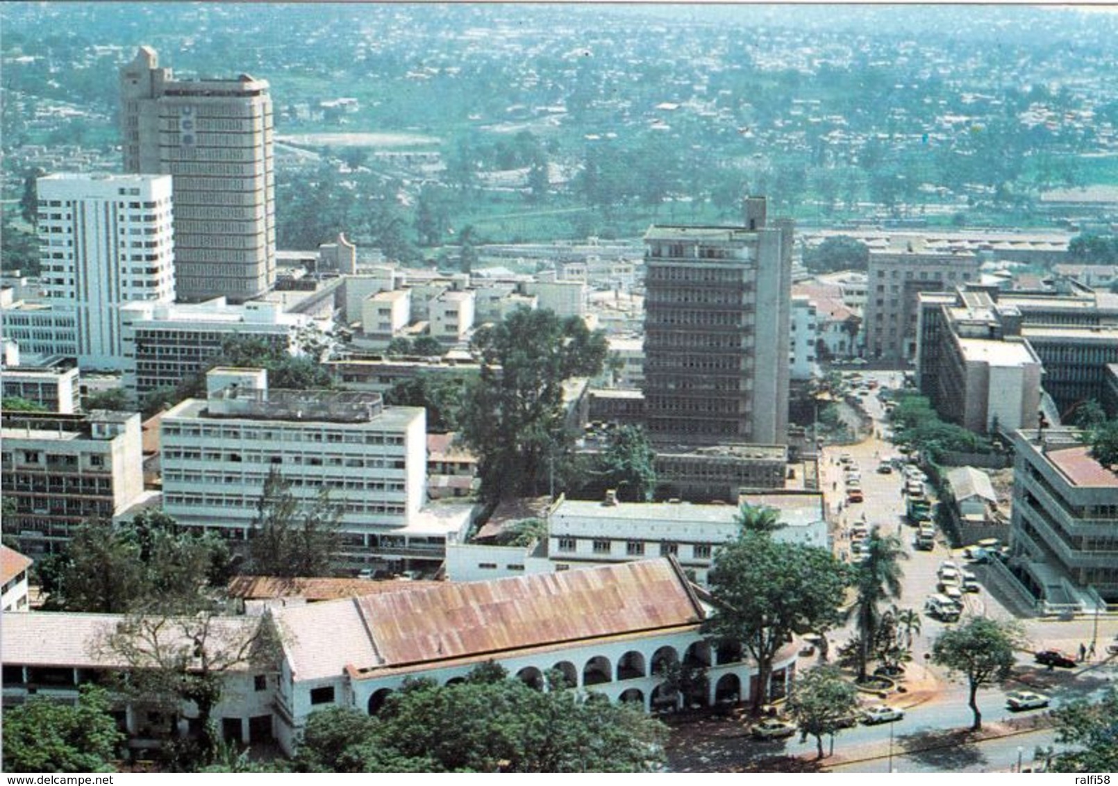 1 AK Uganda * Blick Auf Die Hauptstadt Kampala - Luftbildaufnahme * - Uganda