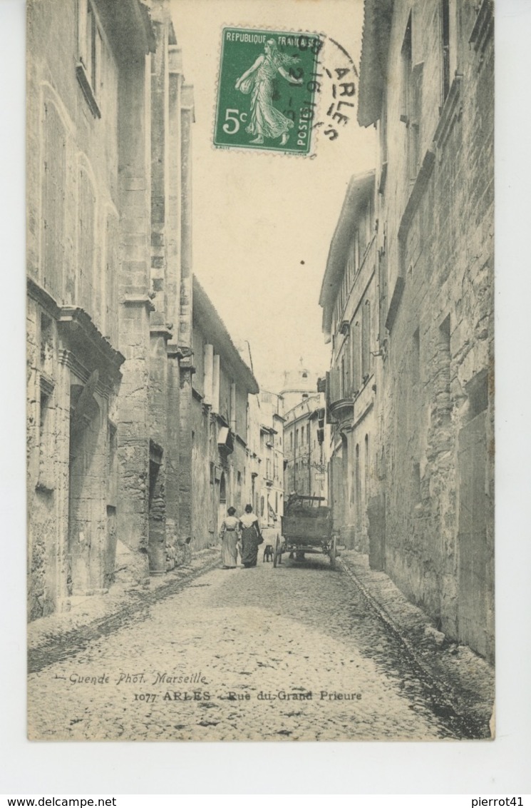 ARLES - Rue Du Grand Prieuré - Arles