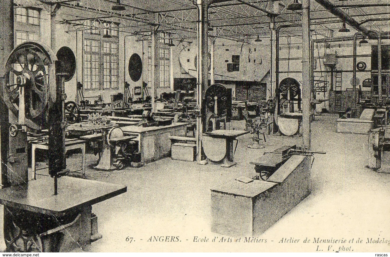 REPRODUCTION CARTE ANCIENNE - H11 - CARTES D'AUTREFOIS - MAINE ET LOIRE - ANGERS - ECOLE D'ARTS ET METIERS - ATELIER - Angers