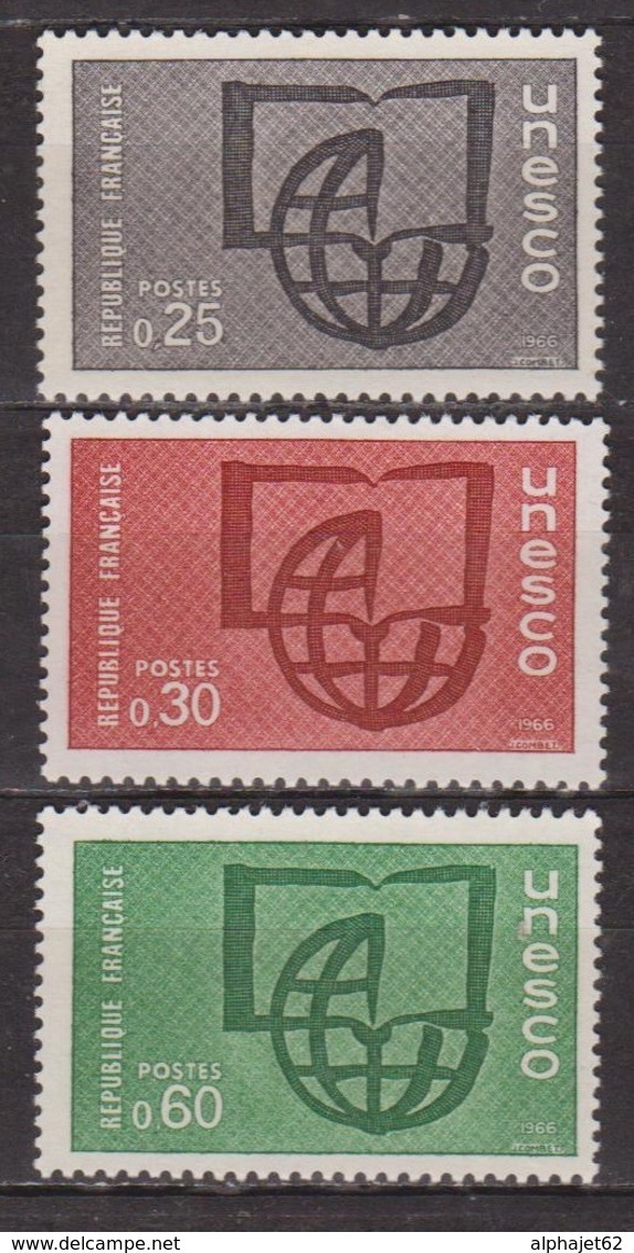 UNESCO - Alphabétisation - FRANCE - Livre, Globe Terrestre - N° 36 à 38 * - 1966 - Mint/Hinged