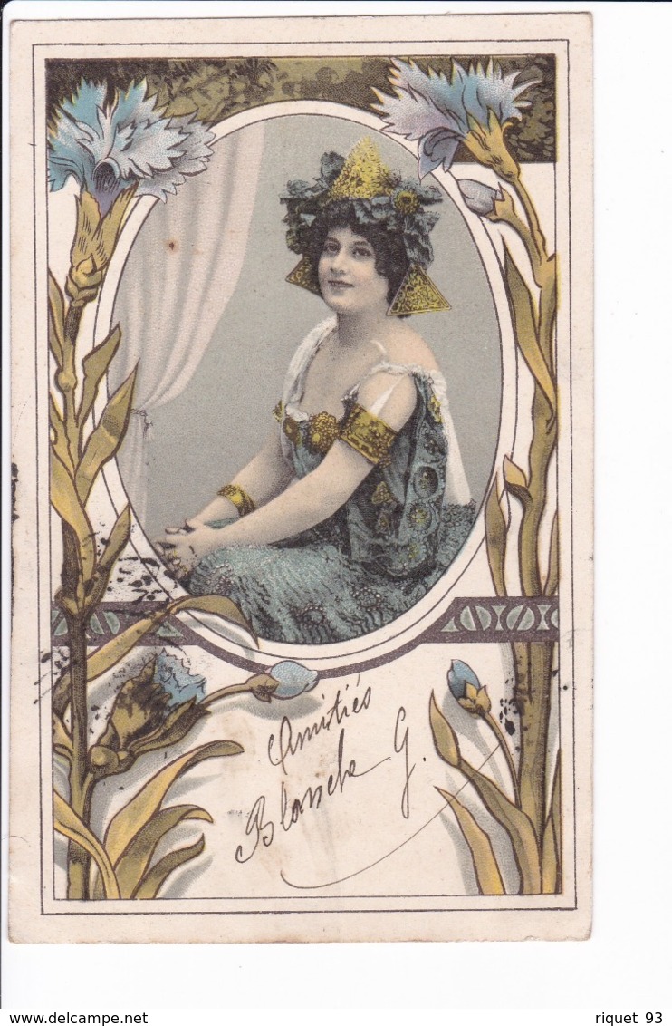 Femme En Médaillon Avec Décor De Bleuets - Women