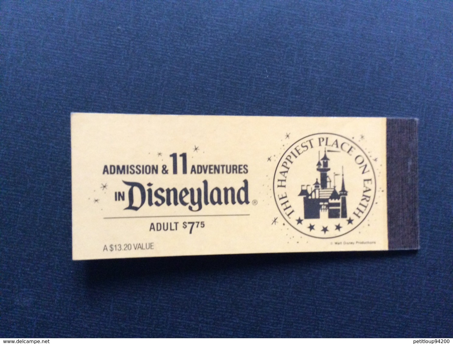 CARNET 4 TICKETS DISNEYLAND Tomorrowland Fantasyland Frontierland Adventureland Main Street  ANNEE 1979  Etats-Unis