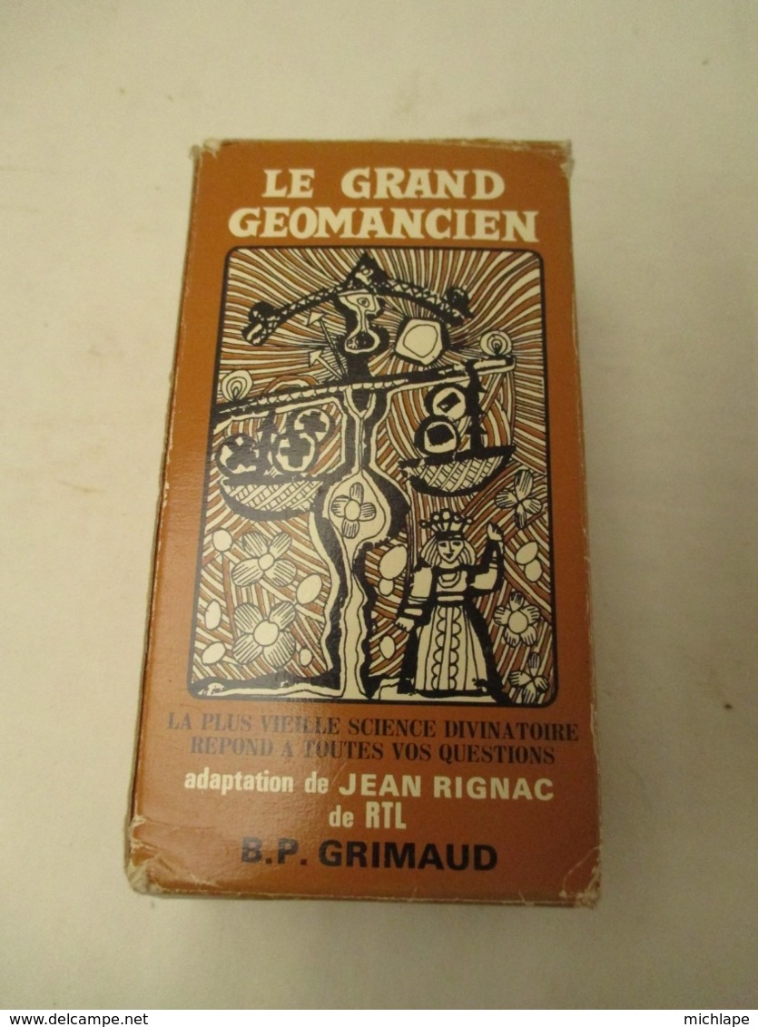 VOYANCE-CARTOMANCIE Jeu - Avec Notice Explicative De 78 Cartes DIVINATOIRES - De 12 Cm Sur 6 Cm - Boite Usagée - - Autres & Non Classés