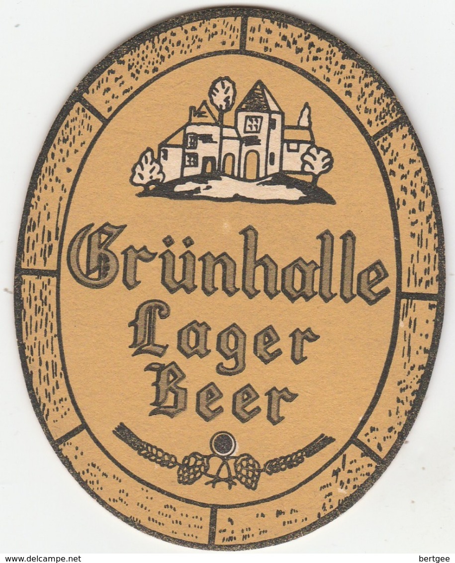 UNUSED BEERMAT - GRUNHALLE LAGER (WARRINGTON, ENGLAND) - GRUNHALLE LAGER BEER - (Cat No 006) - (1971) - Portavasos