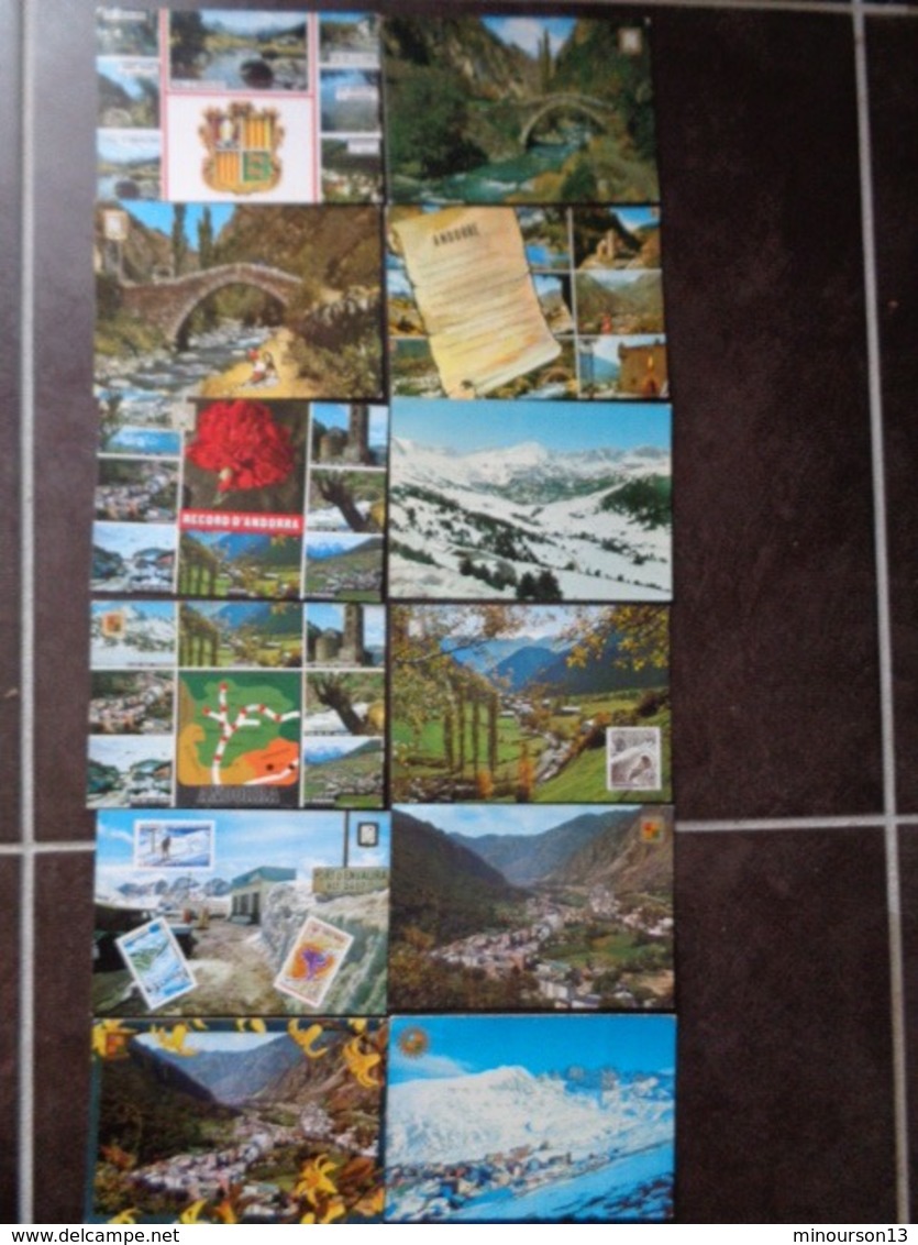 169 CARTES D'ANDORRE DONT 108 AVEC TIMBRES + 1 CARNET TIMBRES NEUFS