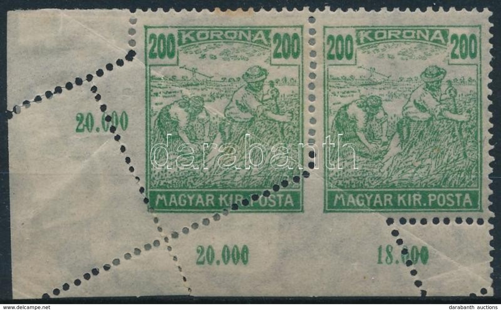 * 1920 Arató 200K ívsarki Pár Látványos Elfogazással, Falccal Megerősítve / Mi 349 Corner Pair With Shifted Perforation, - Autres & Non Classés