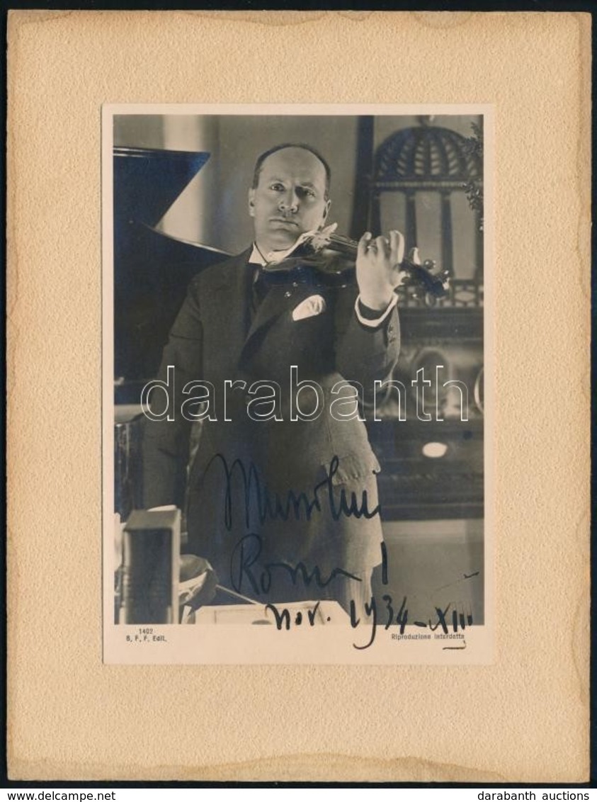 1934 Benito Mussolini (1883-1945) Aláírása Az őt ábrázoló Fotón / Autograph Signature - Autres & Non Classés