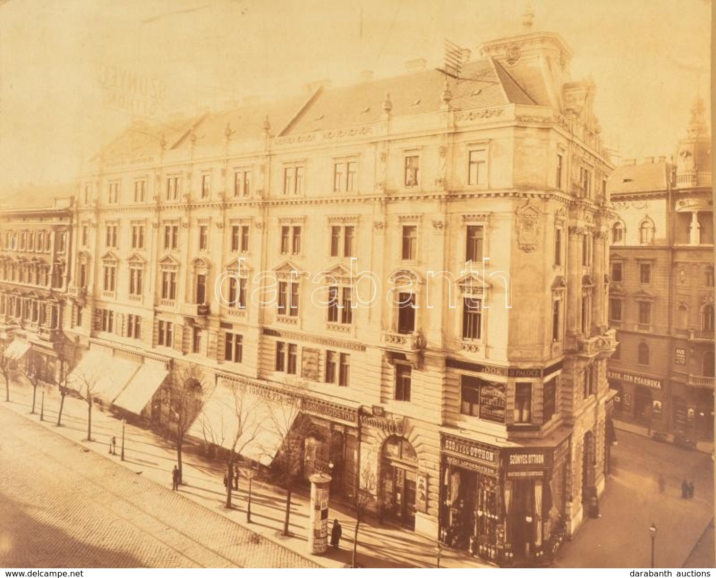 Cca 1900 Budapest, Rákóczi út 10. - Emmer Bérház Nagyméretű Keményhátú Fotója, Erdélyi Mór Fényképész Műterméből, A Kart - Autres & Non Classés