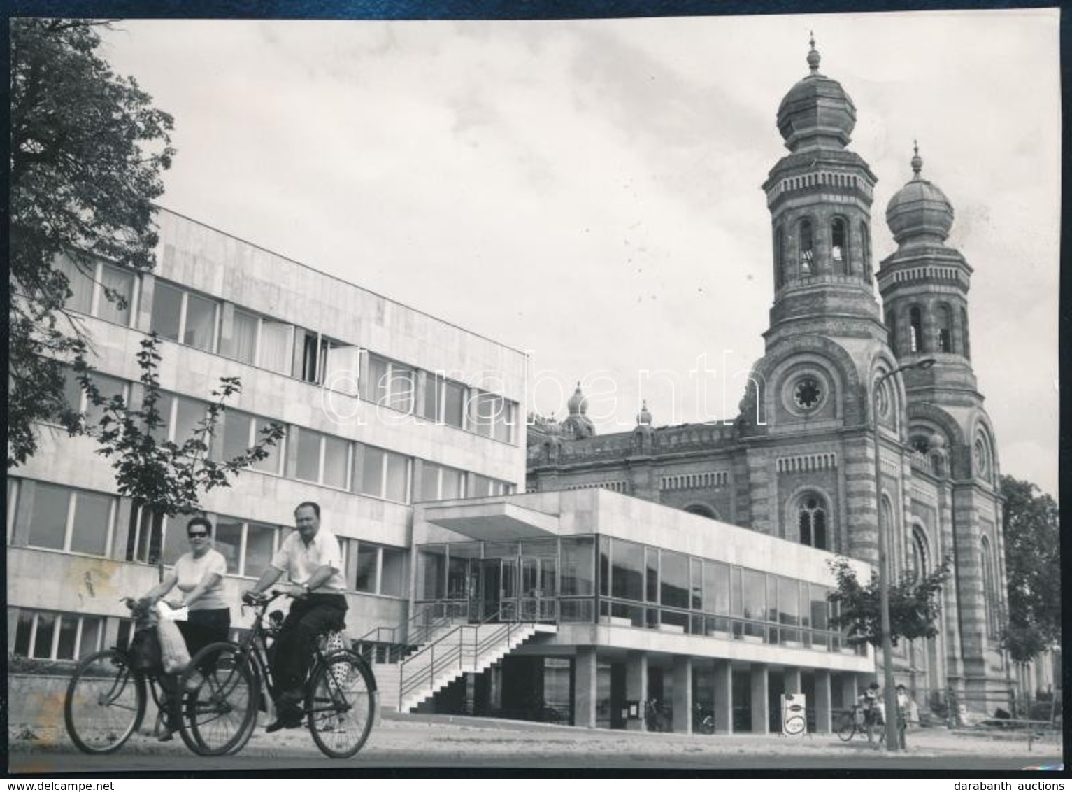 1968 Szombathely, Új Zenei Iskola és Zsinagóga, Feliratozott Sajtófotó, 11×15,5 Cm - Autres & Non Classés