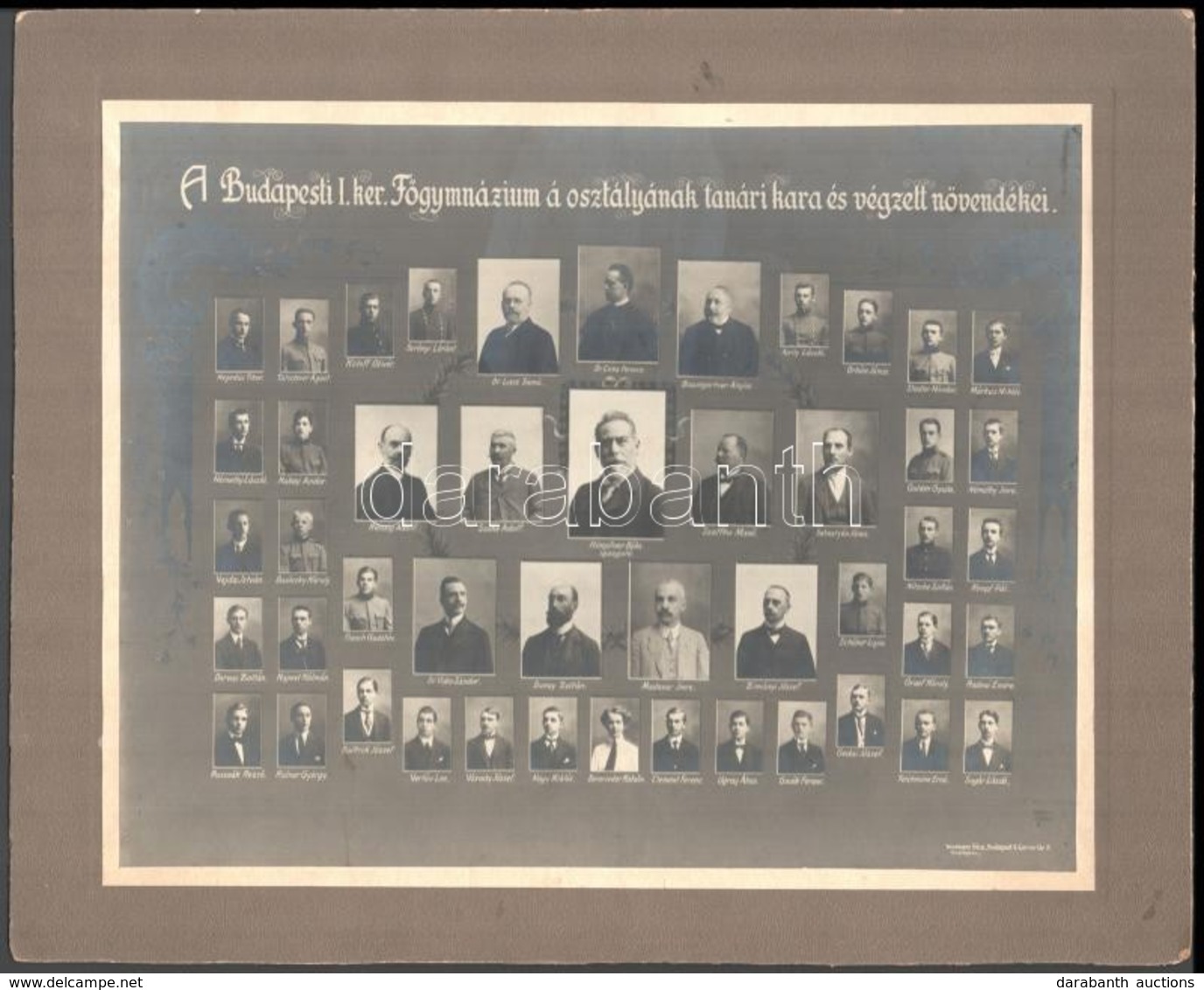 Cca 1914 Budapest, I. Ker. Főgymnázium Tanárai és Végzett Tanulói, Kistabló Nevesített Portrékkal (több Diák Már Katonai - Sonstige & Ohne Zuordnung