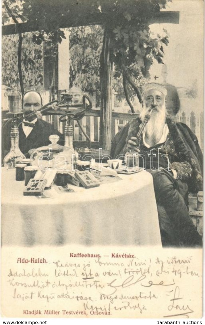 T2 1905 Ada Kaleh, Kávéház, Bego Mustafa. Müller Testvérek Kiadása / Kaffeehaus / Turkish Cafe With Bego Mustafa - Ohne Zuordnung