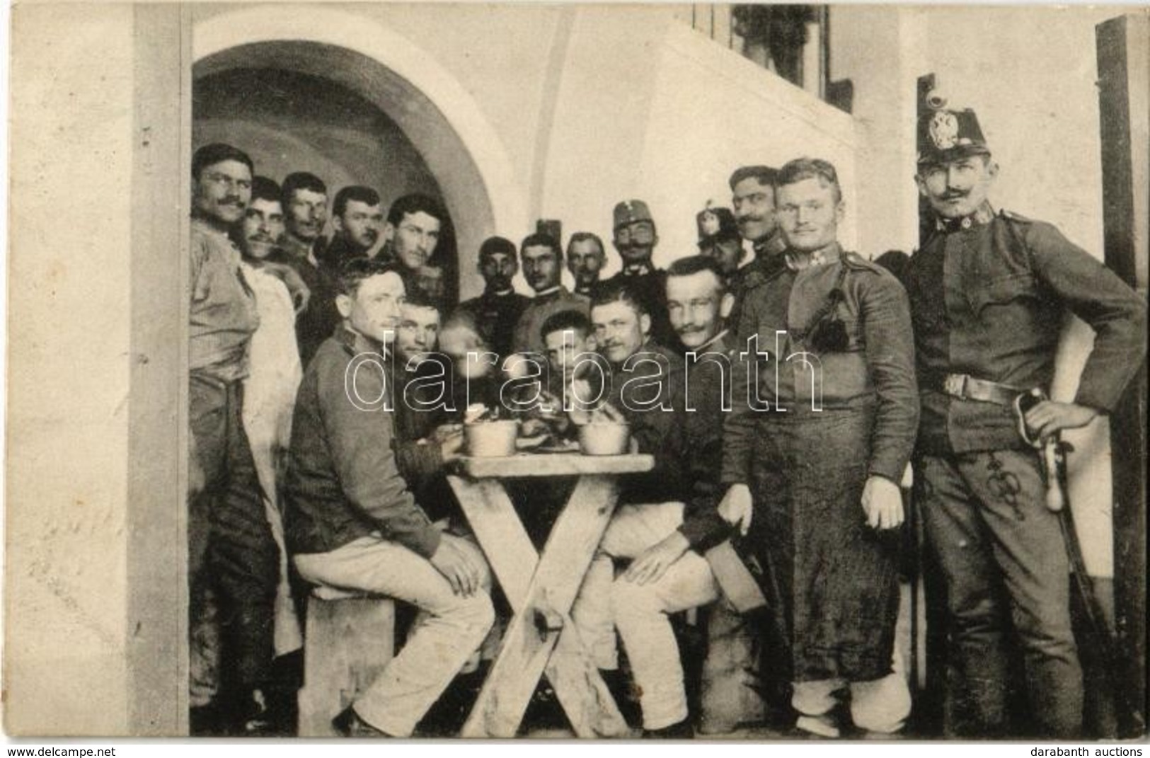 T2 1912 Arad, Katonák étkezés Közben A Laktanyában. Hirschl és Heimann Kiadása / Soldiers During Lunch In The Military B - Non Classés