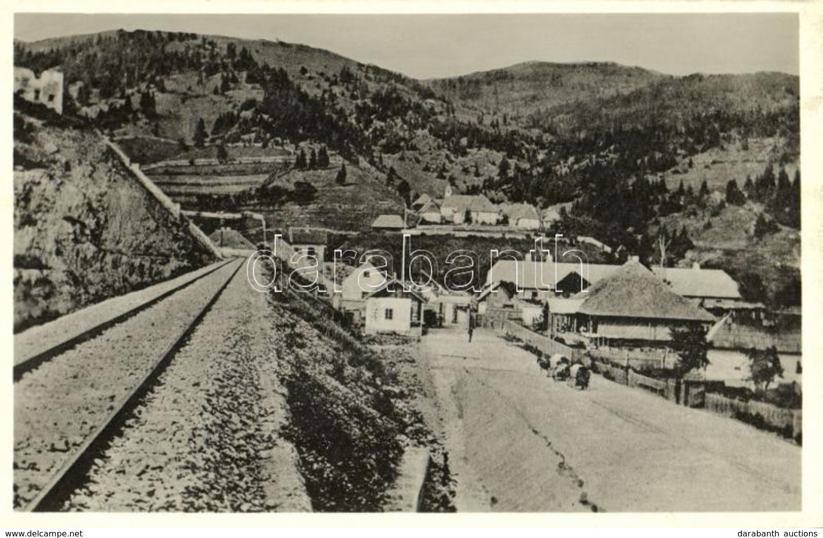 ** T1/T2 Gyimes, Csík-Gyimes, Ghimes; Magyar-román Határ, Háttérben A Rákóczi Várromok / Hungarian-Romanian Border, Cast - Ohne Zuordnung