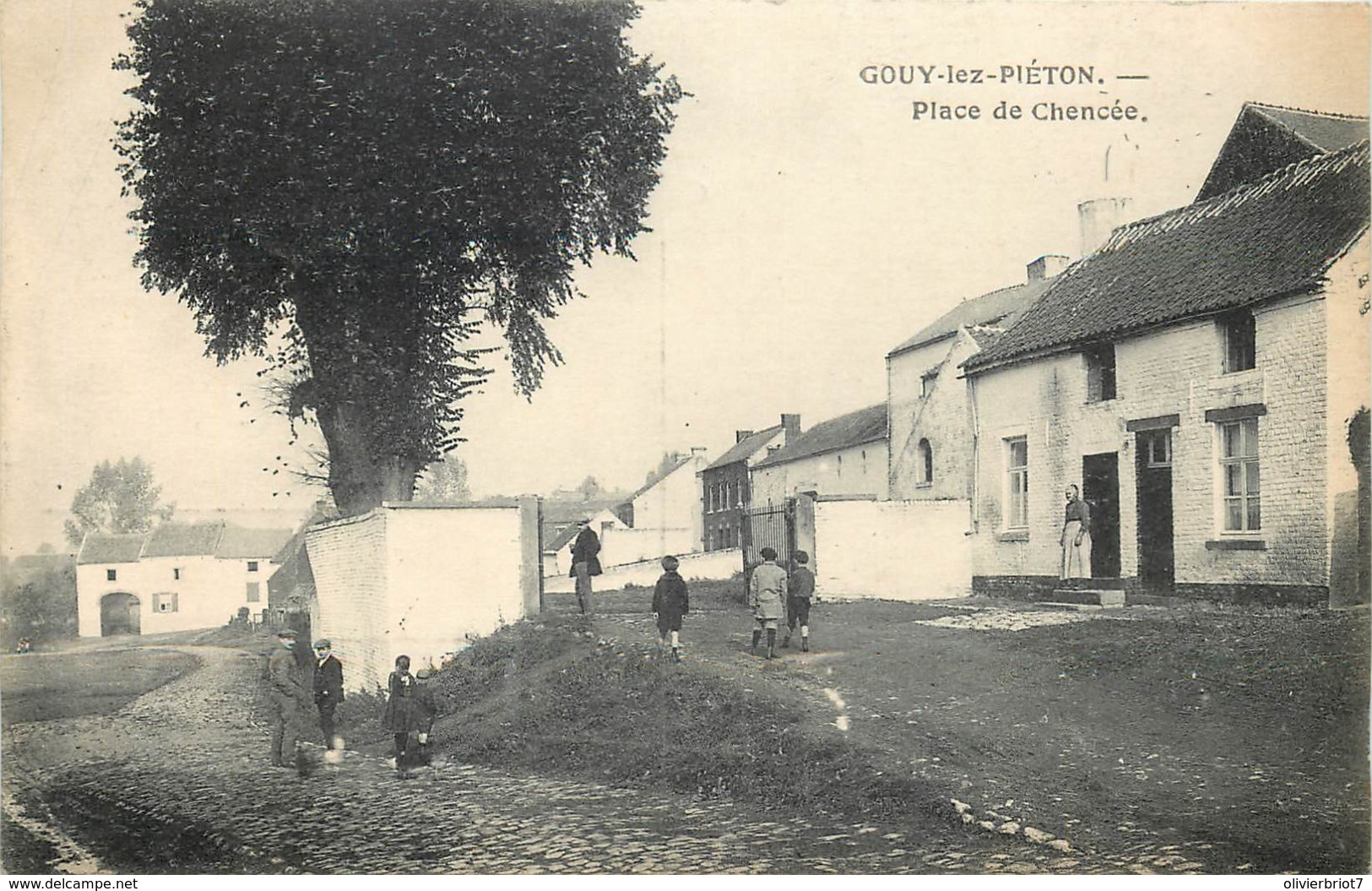 Courcelles - Gouy-lez-Piéton - Place De La Chencée - Courcelles