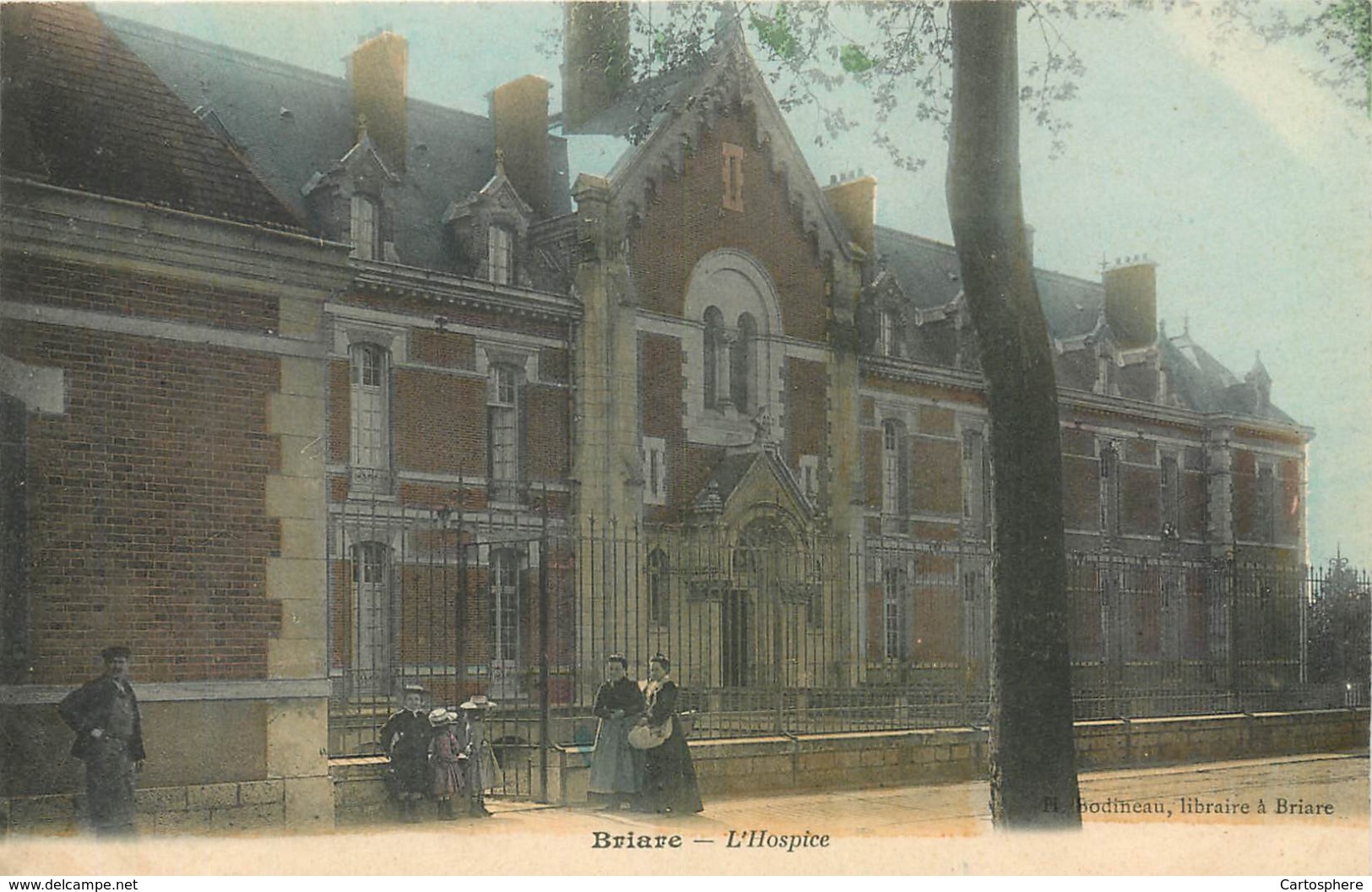 CPA 45 Loiret Briare L'Hospice - Briare