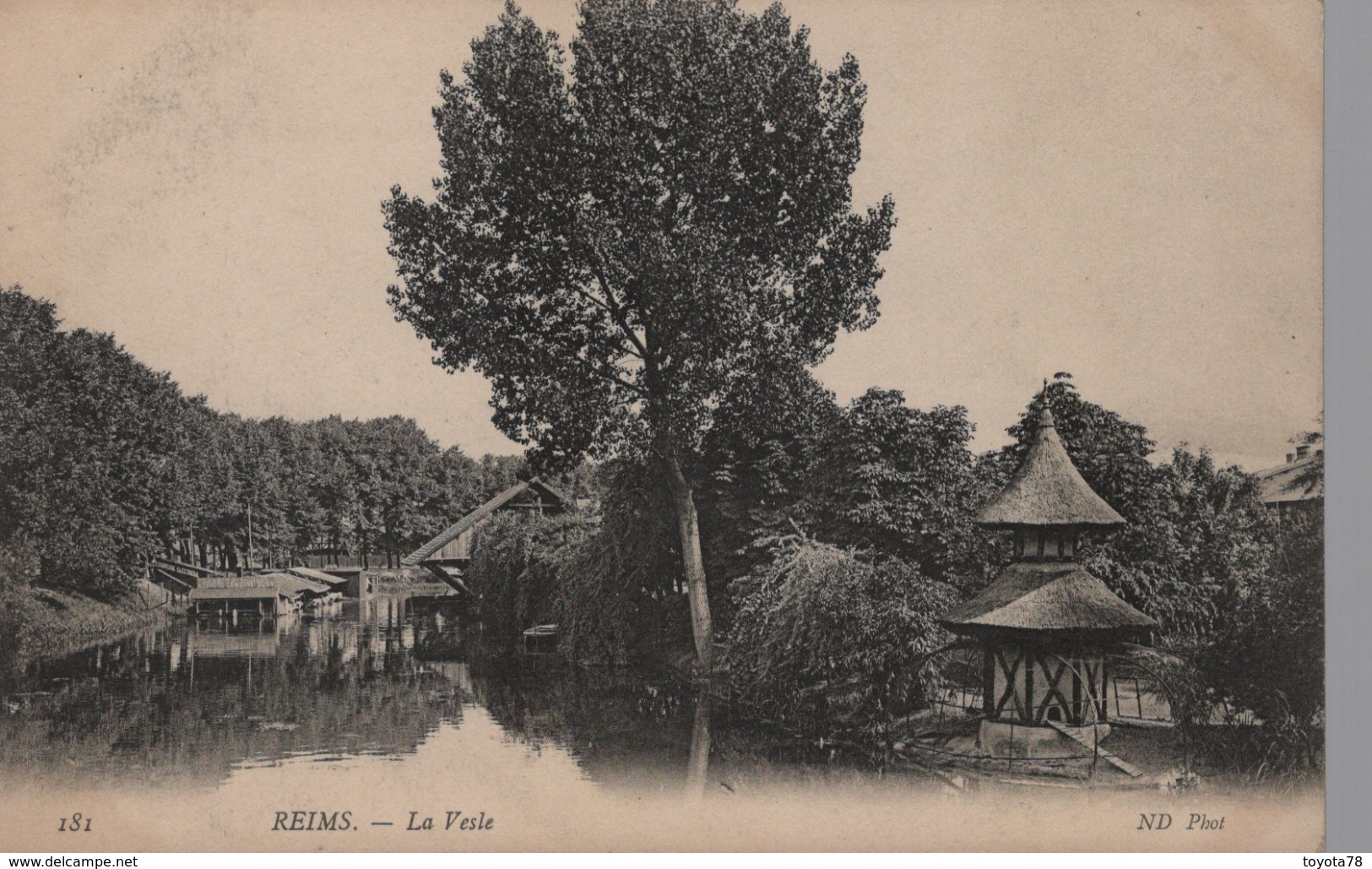 REIMS La Vesle (Lavoirs Auguste Lemoine) - Reims