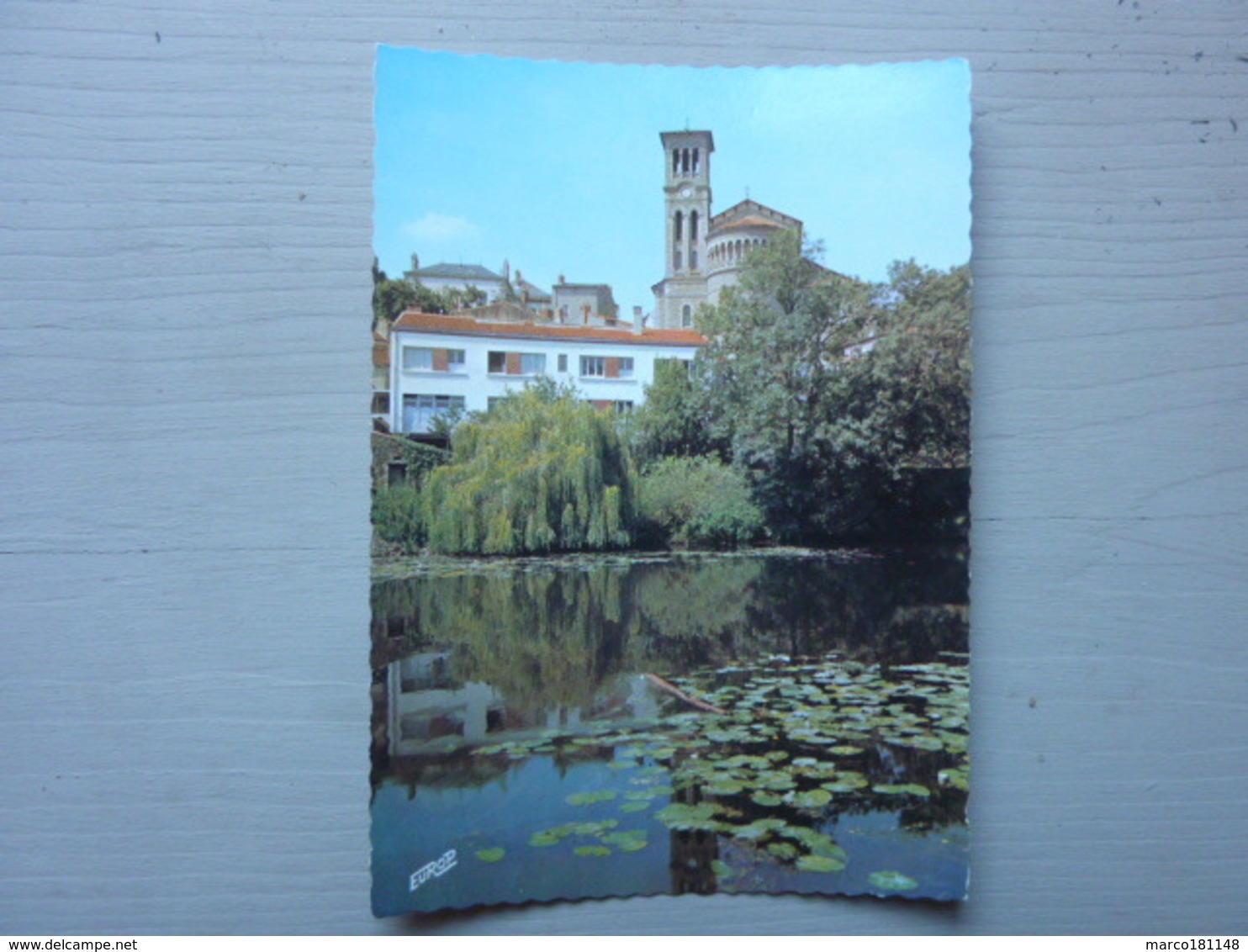 CLISSON - L'Eglise Et Les Bords De La Sèvre Nantaise - Clisson