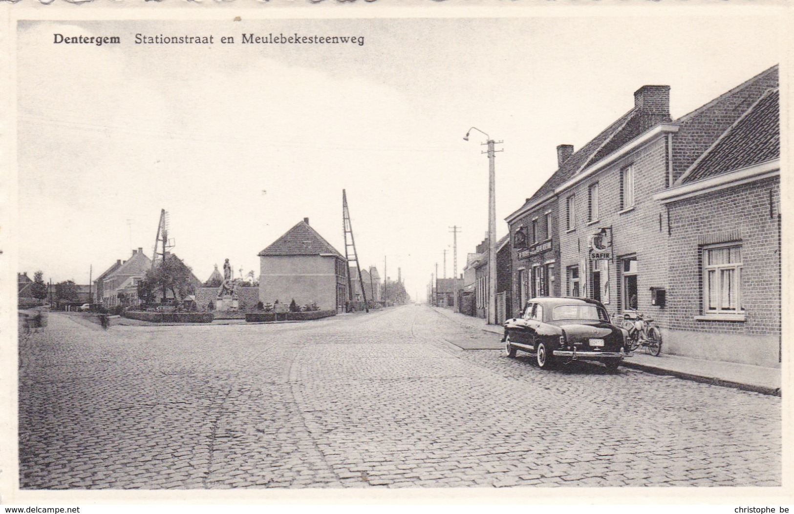 Dentergem, Stationstraat En Meulebekesteenweg, Oldtimer Mercedes 190 ? (pk62118) - Dentergem