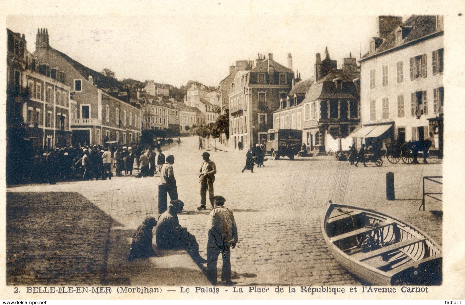 56 - Belle Ile En Mer - Le Palais - La Place De La République Et Avenue Carnot - Belle Ile En Mer