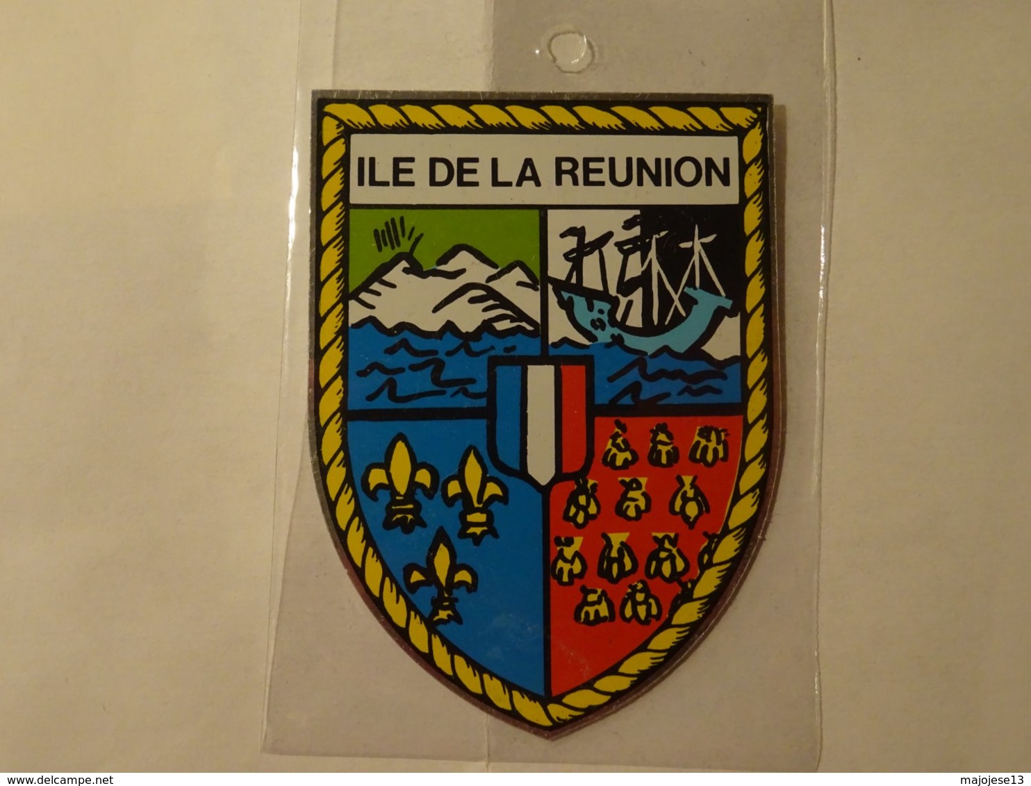 Blason écusson Adhésif Autocollant Coat Of Arms Sticker Ile De La Réunion - Recordatorios