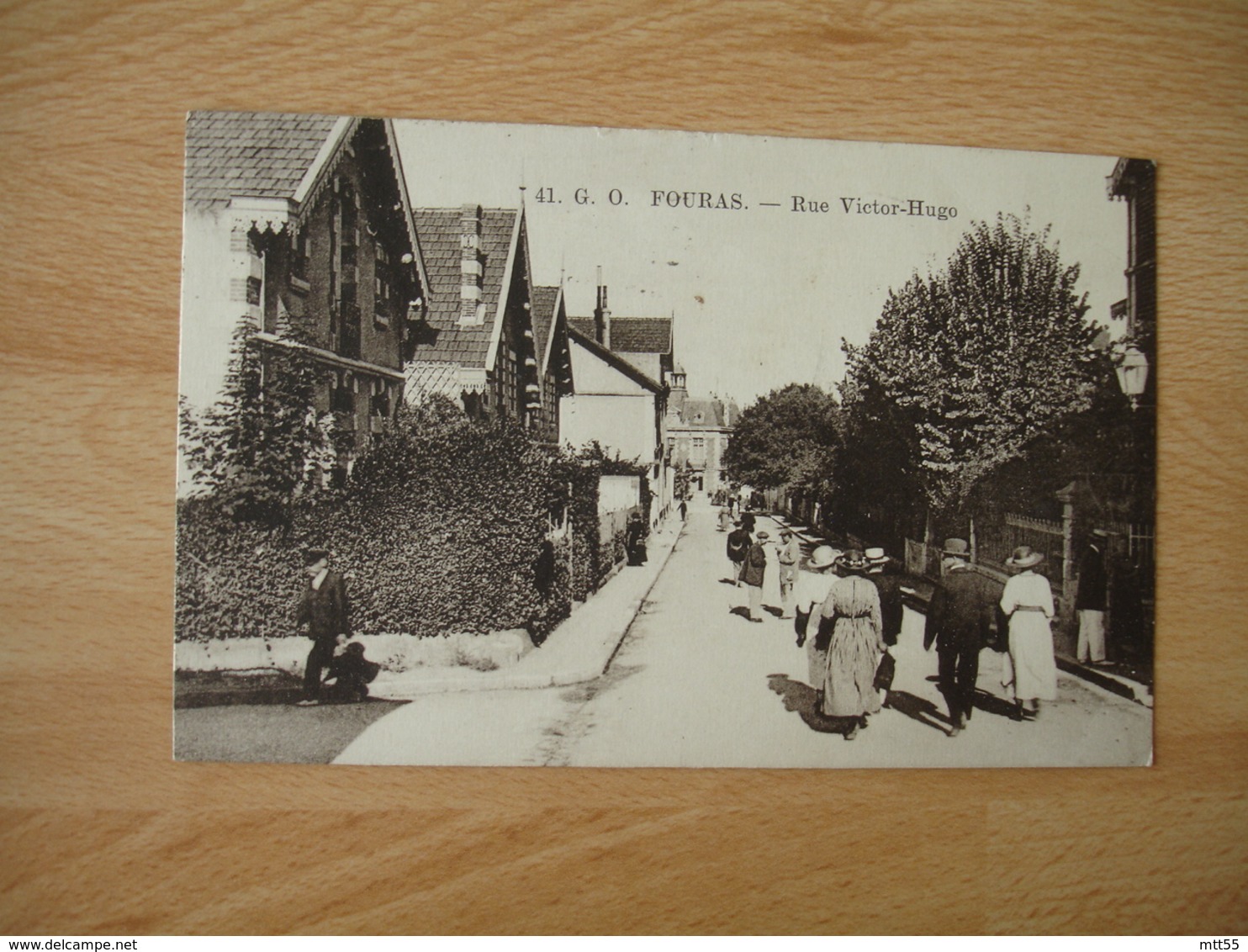 Fouras Rue Victor Hugo Animation - Fouras-les-Bains