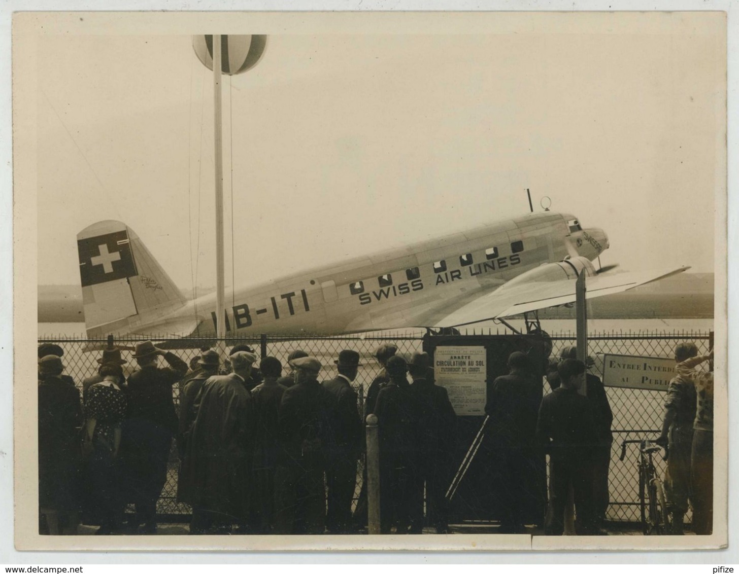(Aviation) Avion Douglas DC2 De La Swiss Air Lines . Le Bourget 1935 . - Aviation