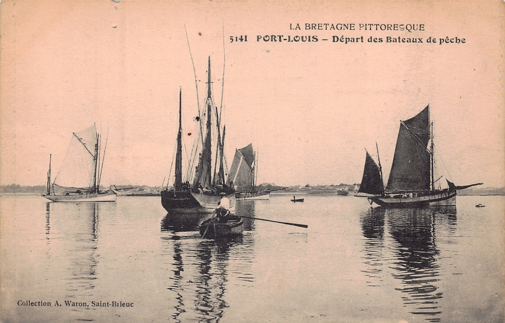 PORT LOUIS  -  Départ Des Bateaux De Peche (edt Waron  5141 ) - Port Louis