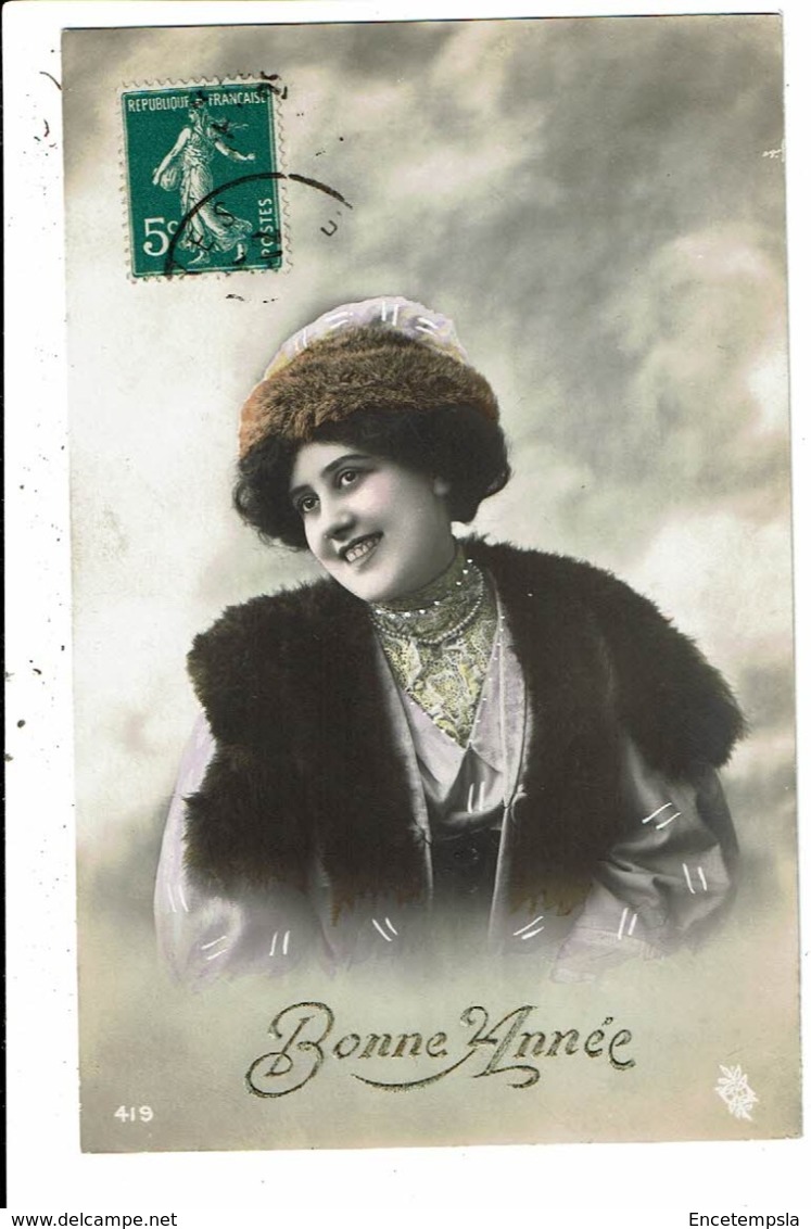 CPA-Carte Postale -France Bonne Année Une Jeune Femme Souriante  VM7780 - Nouvel An