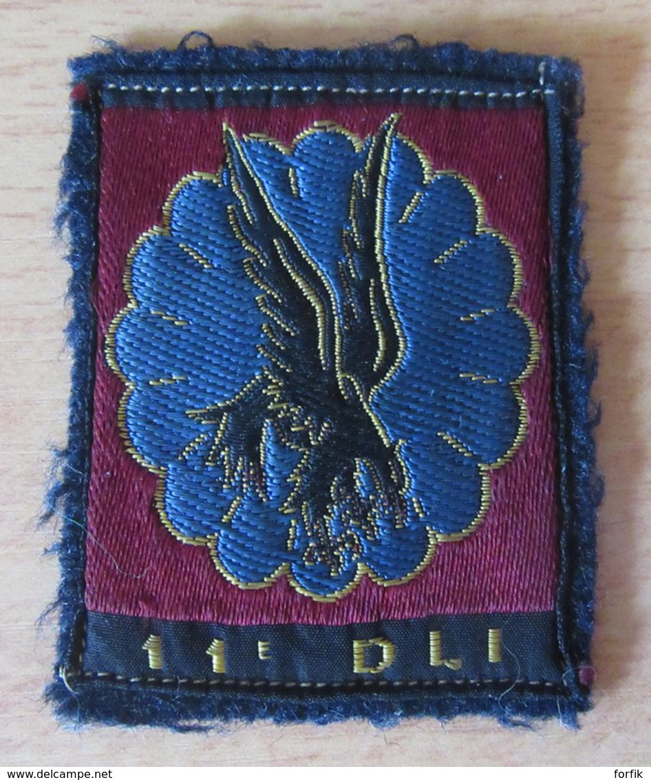 France - Ecusson Militaire En Tissu - 11e DLI (Division Légère D'Intervention) - Parachutistes - 5,5 X 7 Cm Environ - Patches