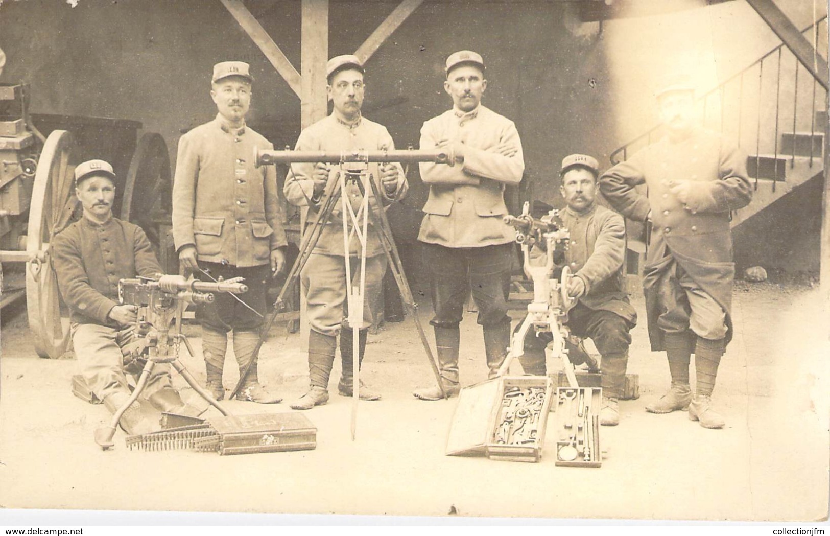 CARTE PHOTO MILITAIRE / MITRAILLEUSE / HOTCHKISS ? - Equipment