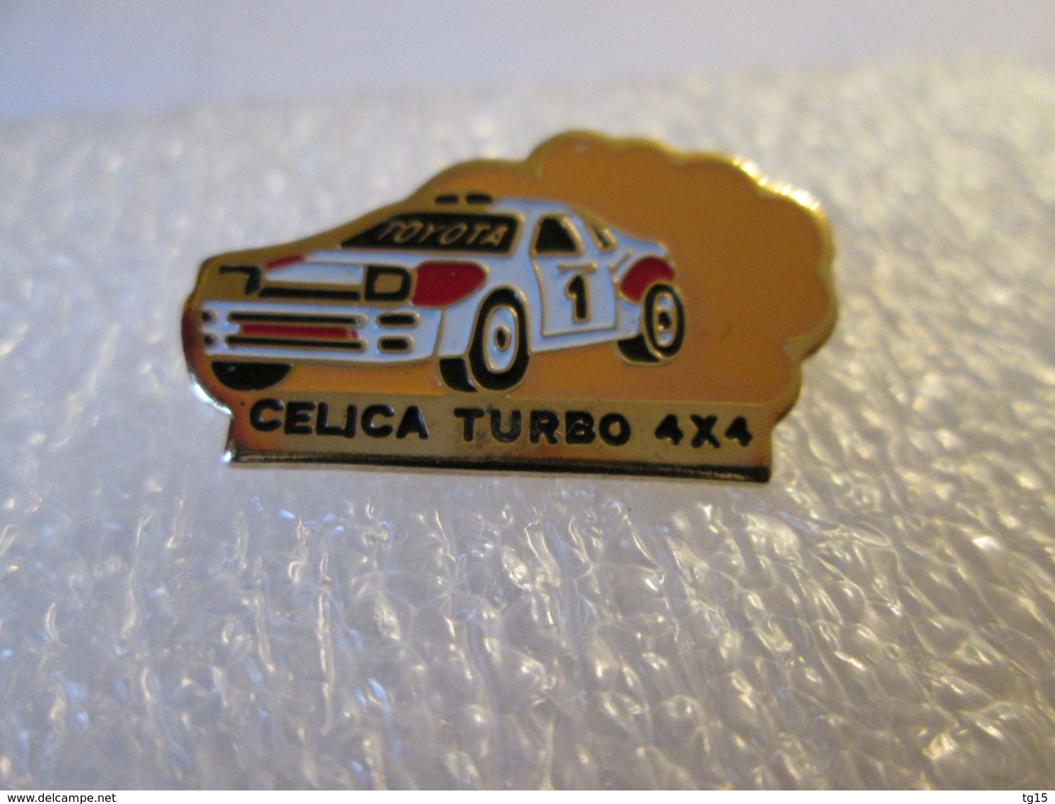 PIN'S    TOYOTA  CELICA  TURBO 4X4  RALLYE - Toyota