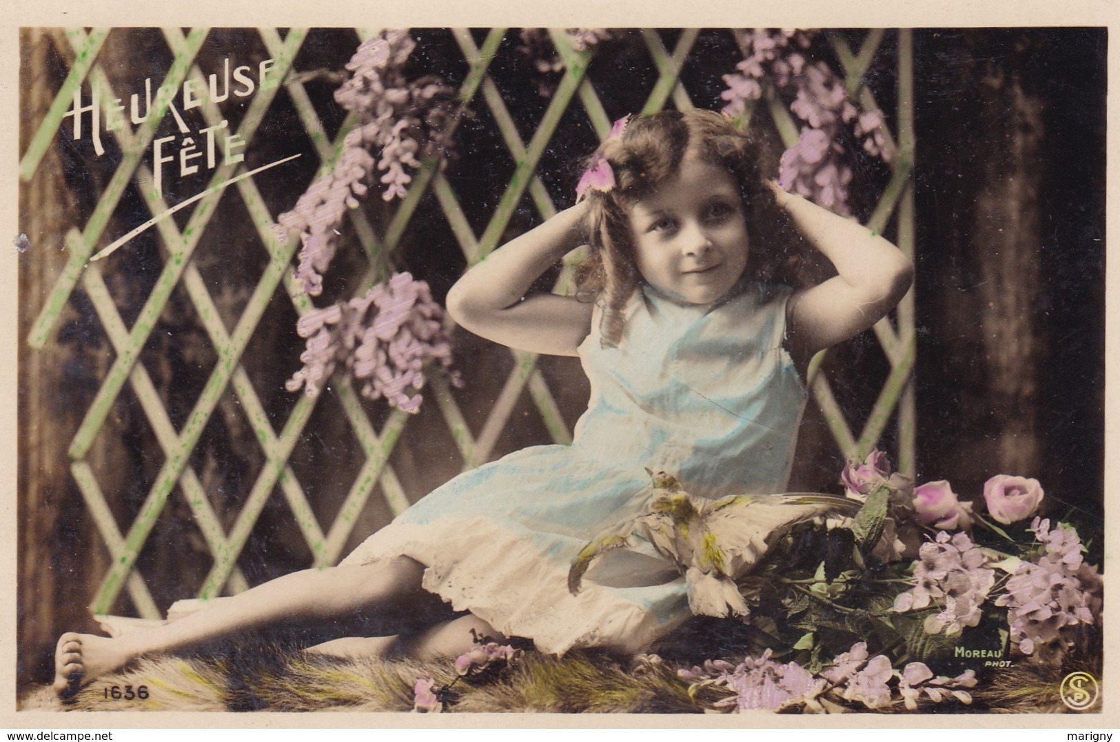 CPA *** Jolie Carte De Jeune Fille *** Belle Carte . - Portraits