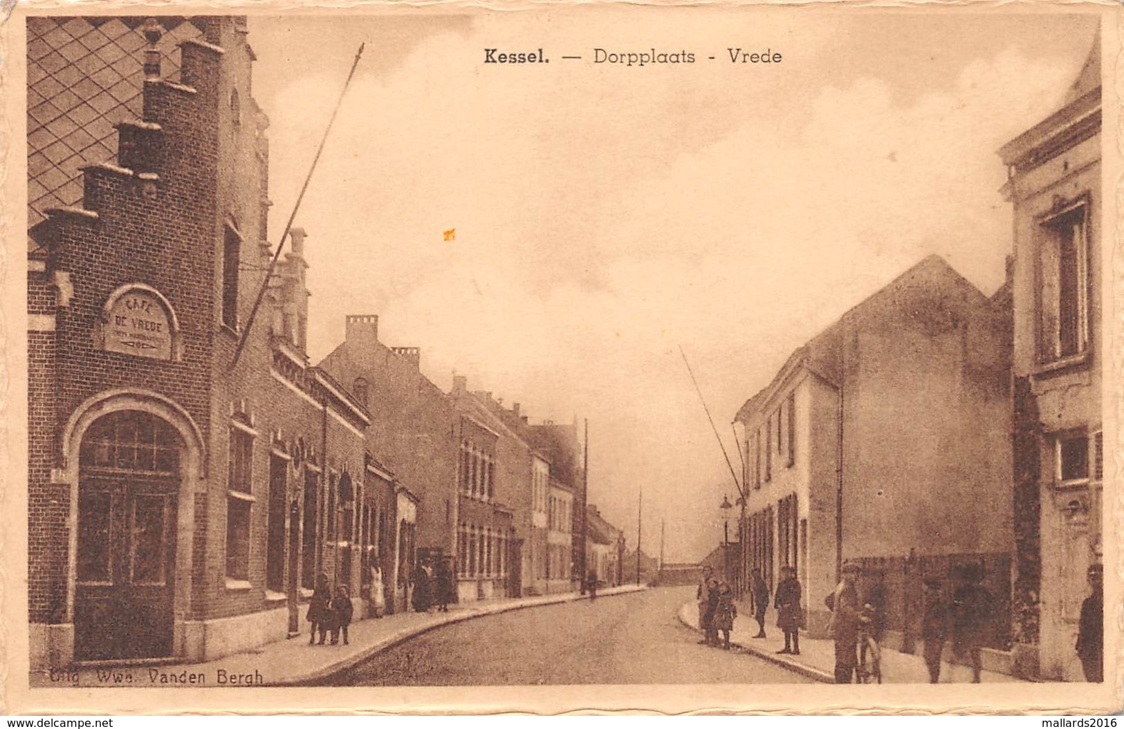 KESSEL - DORPPLAATS - VERDE ~ A VINTAGE POSTCARD #98107 - Autres & Non Classés