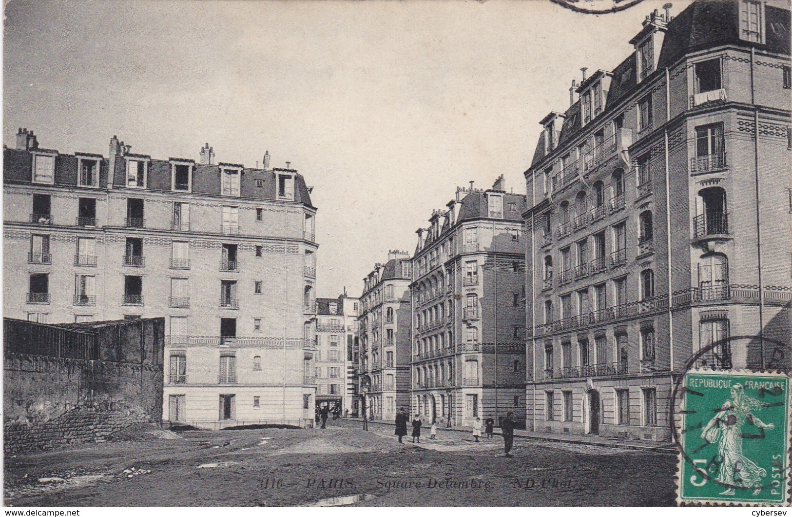 PARIS - Square Delambre - RARE - Arrondissement: 14