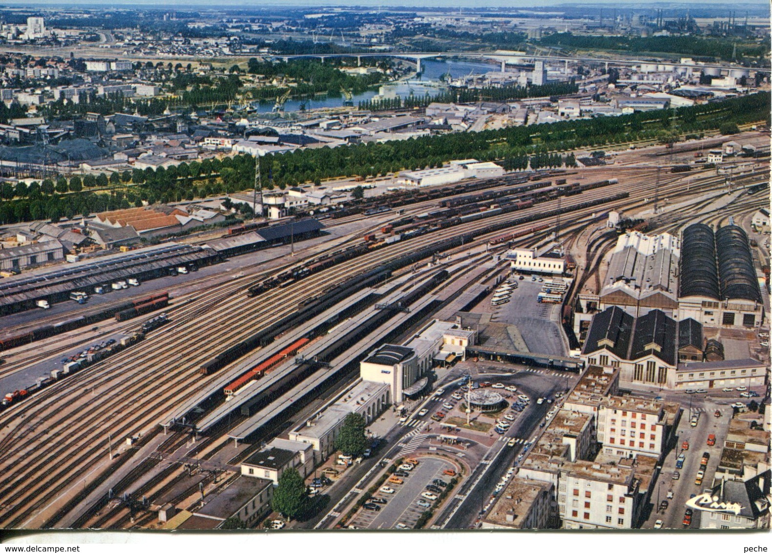 N°77480 GF -cpsm Caen -place De La Gare Sncf, Le Port De Commerce ... - Caen