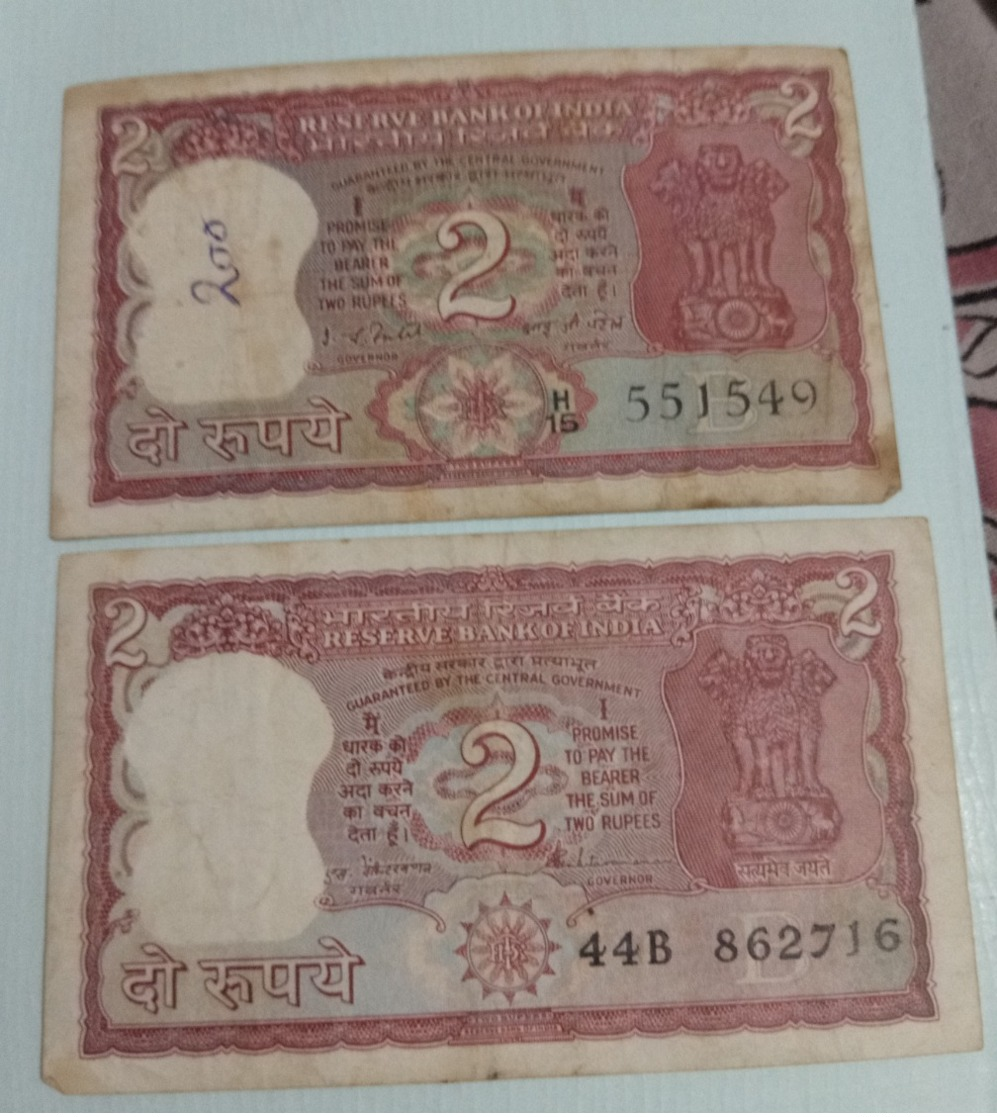 2 Different Sign. Two Rupee .India Inde Notes.. - India