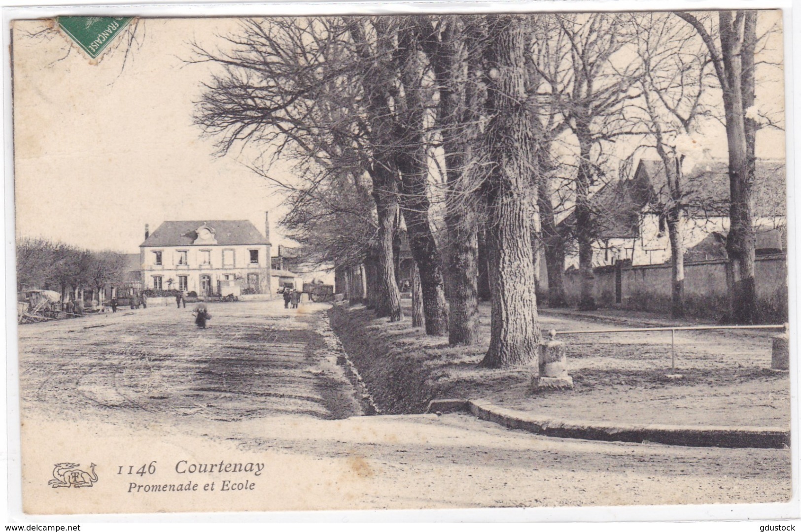 Loiret - Courtenay - Promenade Et Ecole - Courtenay