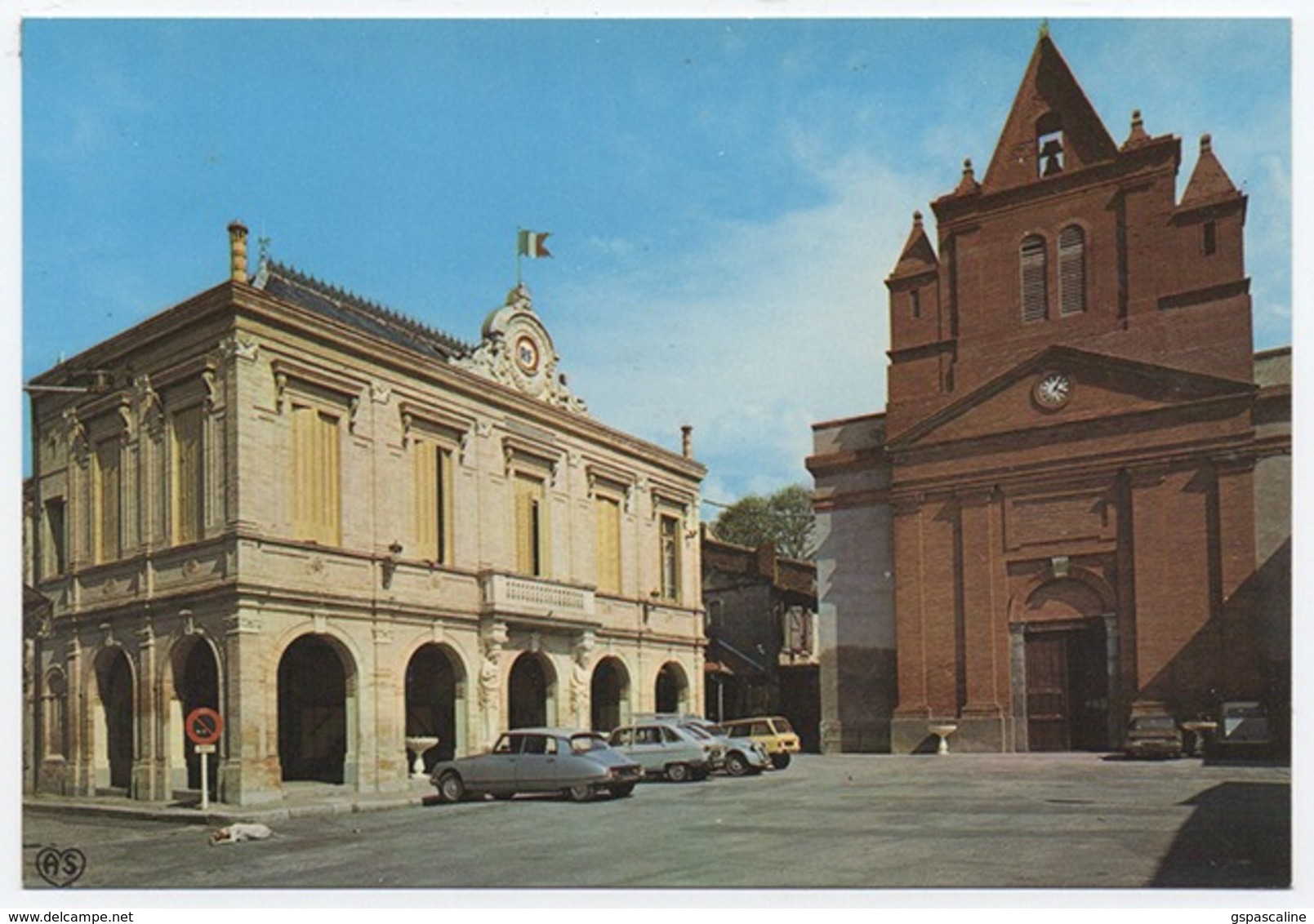 31-MC-101 MONTASTRUC LA CONSEILLERE - Edts Apa Poux - L'Hôtel De Ville & L'Eglise. Voiture DS Citroën. - Montastruc-la-Conseillère