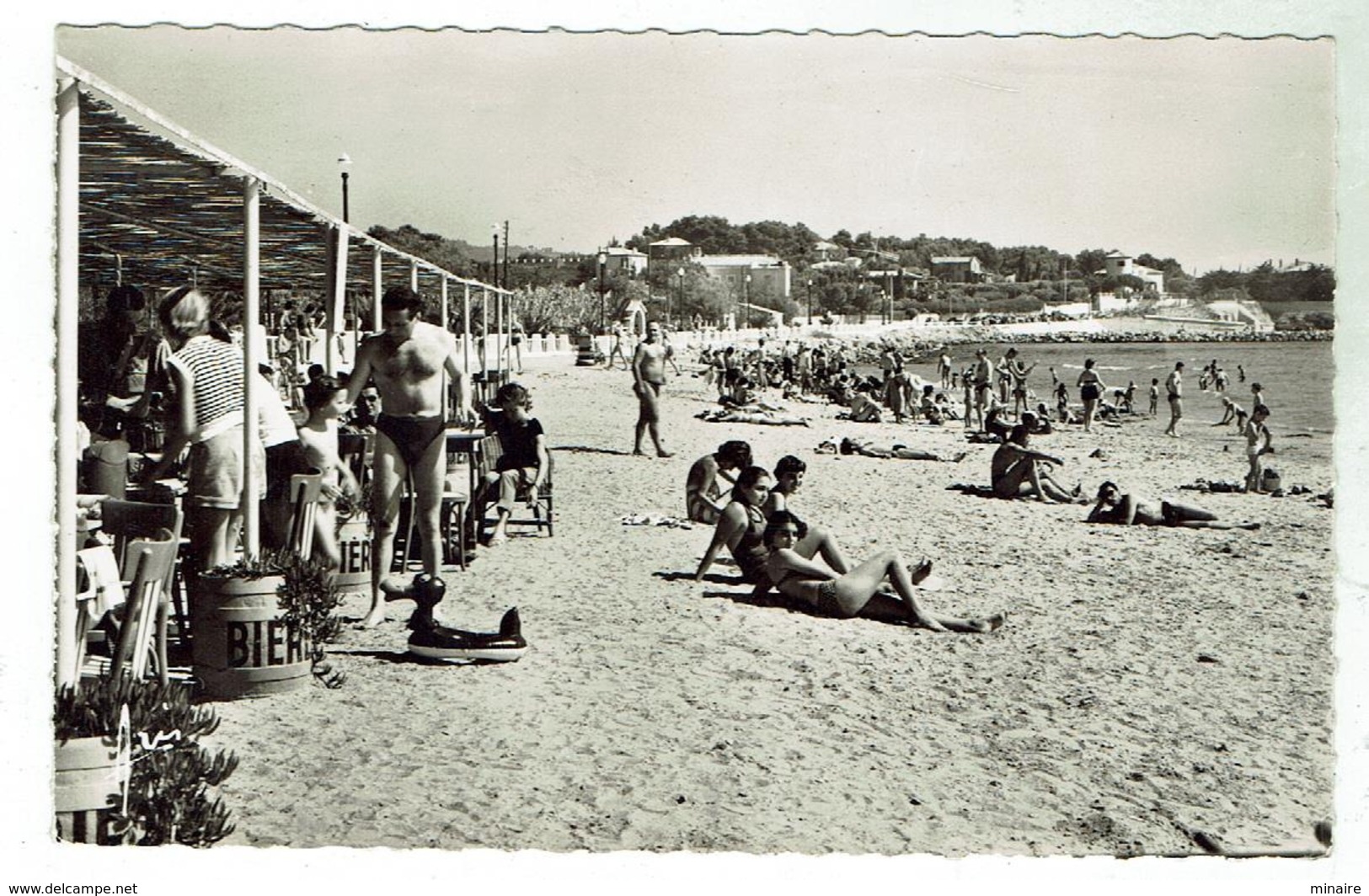 LA CIOTAT - Un Coin De La Plage - Circulée 1957-  Bon état- Format 9x14 - La Ciotat