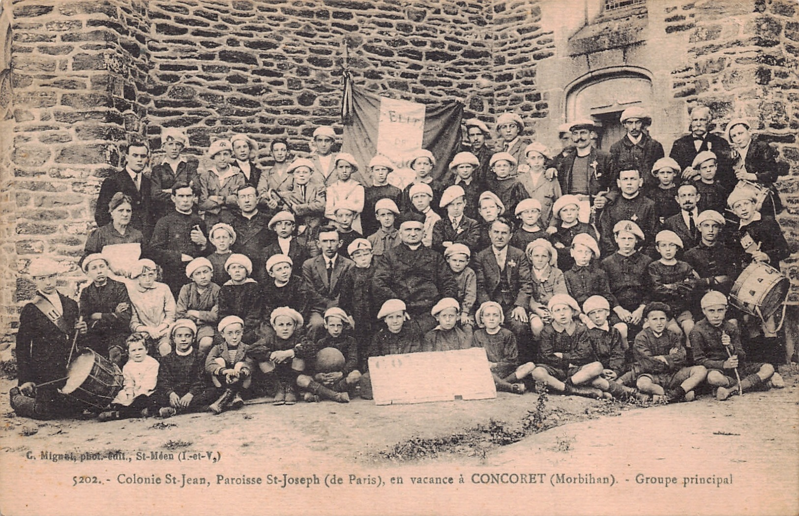 CONCORET  - Colonie Saint Jean ( Paroisse Saint Joseph  De Paris )  En Vacances - Groupe Principal - Autres & Non Classés