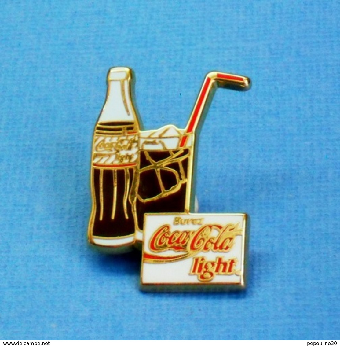 1 PIN'S //  ** COCA COLA LIGHT® ** . (Arthus Bertrand Paris) - Coca-Cola